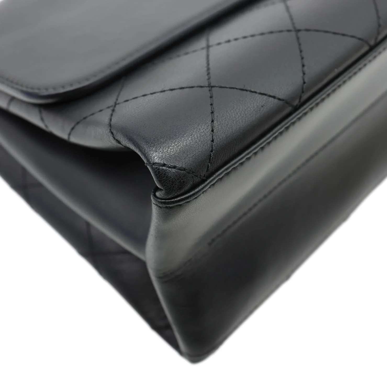 CHANEL Coco Luxe Flap Medium Stitched Leather Shoulder Bag Black - Image 8