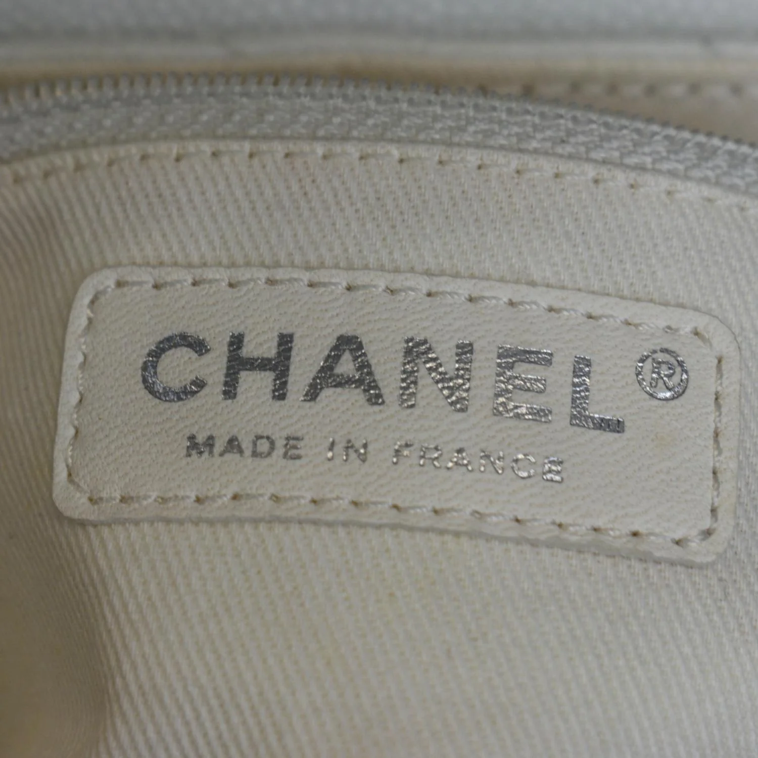 CHANEL Timeless Accordion Flap Caviar Leather Shoulder Bag White - Image 12