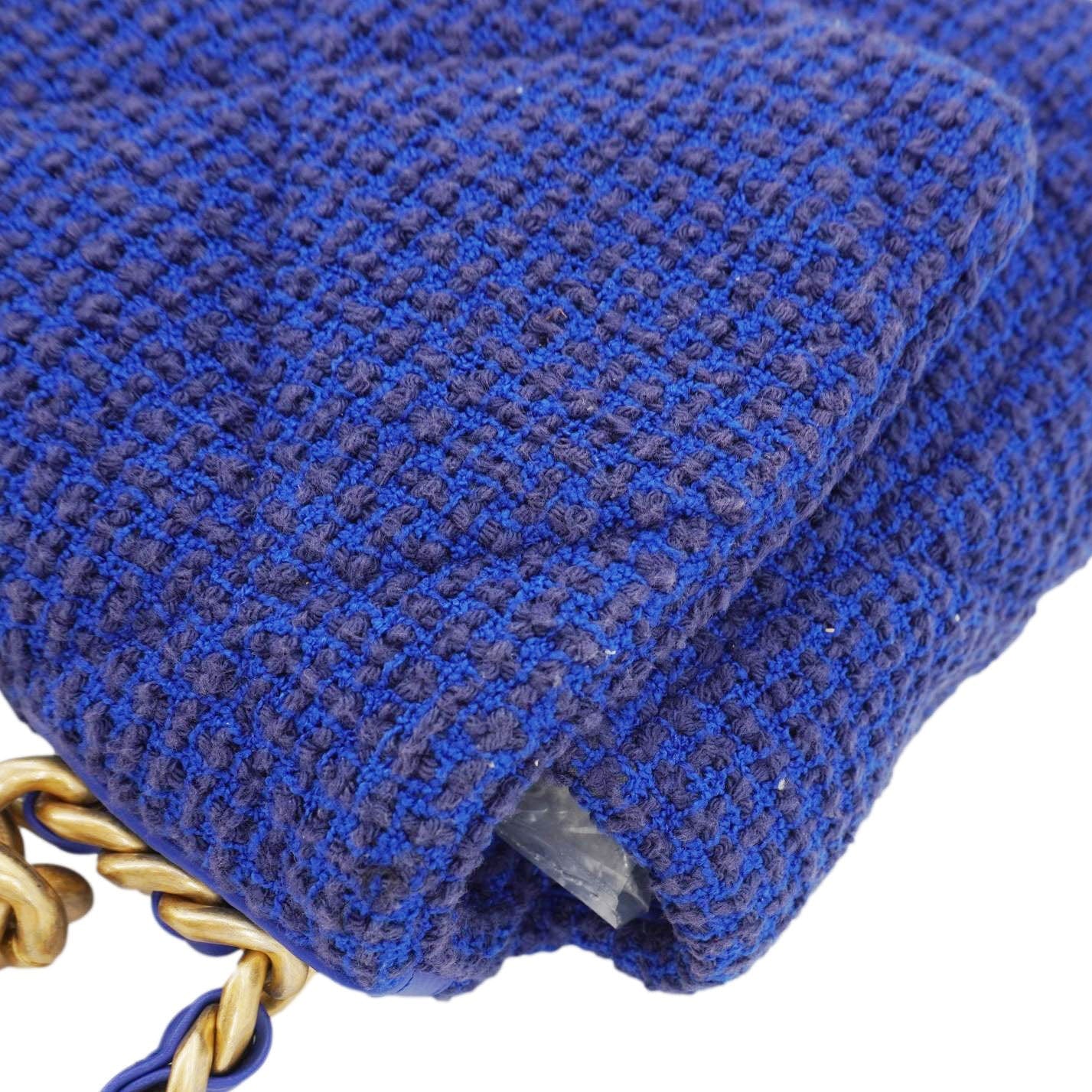 CHANEL 19 Flap Quilted Tweed Shoulder Bag Blue - Image 7