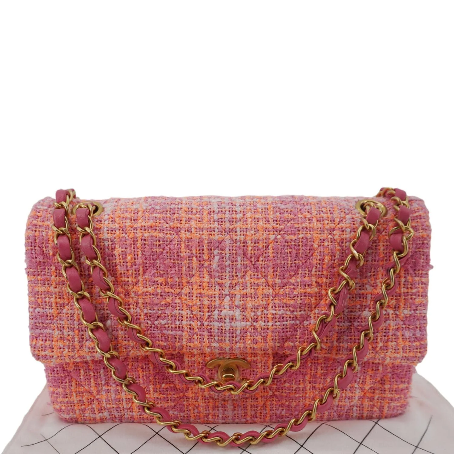 CHANEL Rectangular Flap Medium Quilted Tweed Shoulder Bag Pink - Image 4