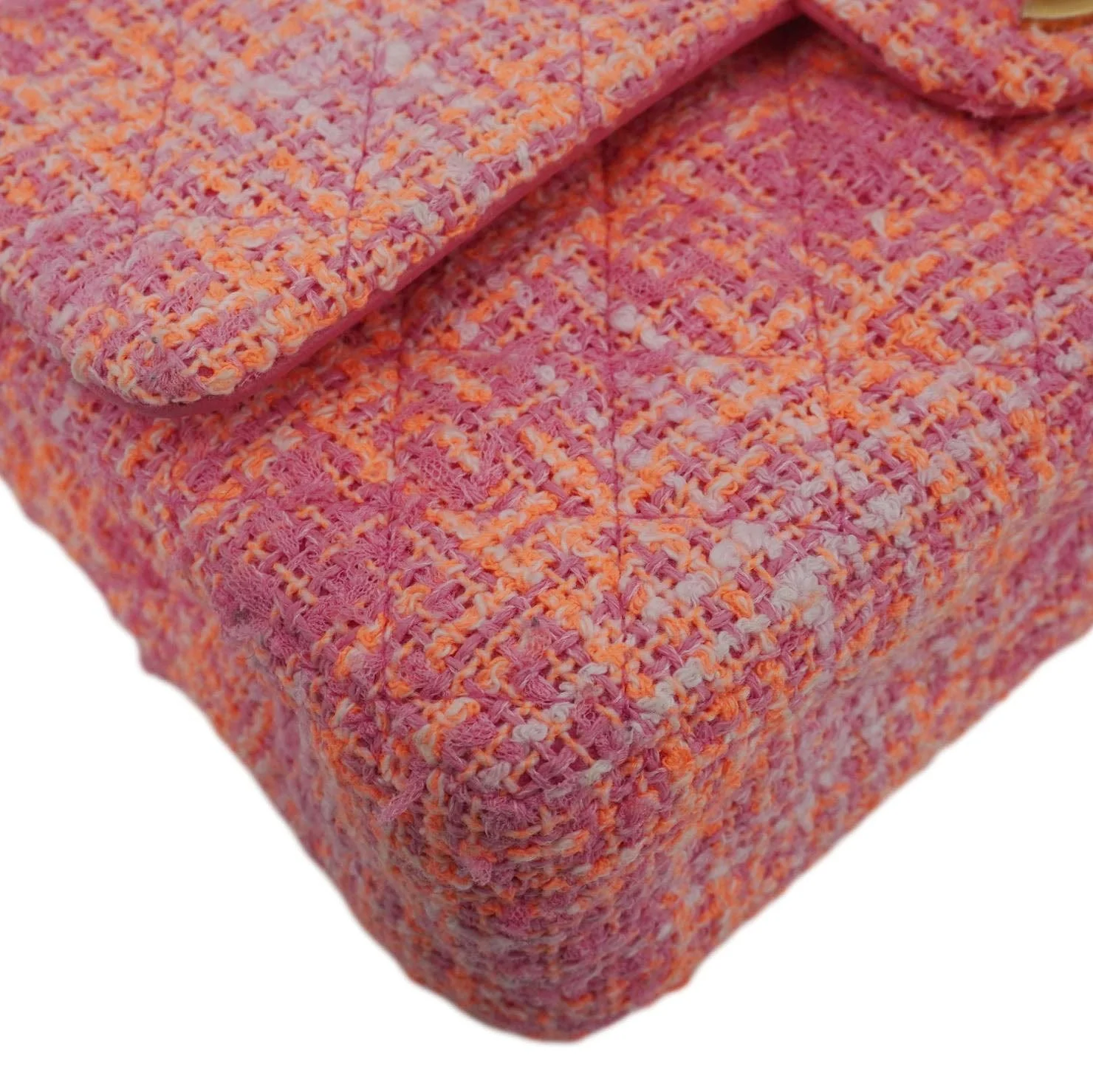 CHANEL Rectangular Flap Medium Quilted Tweed Shoulder Bag Pink - Image 9