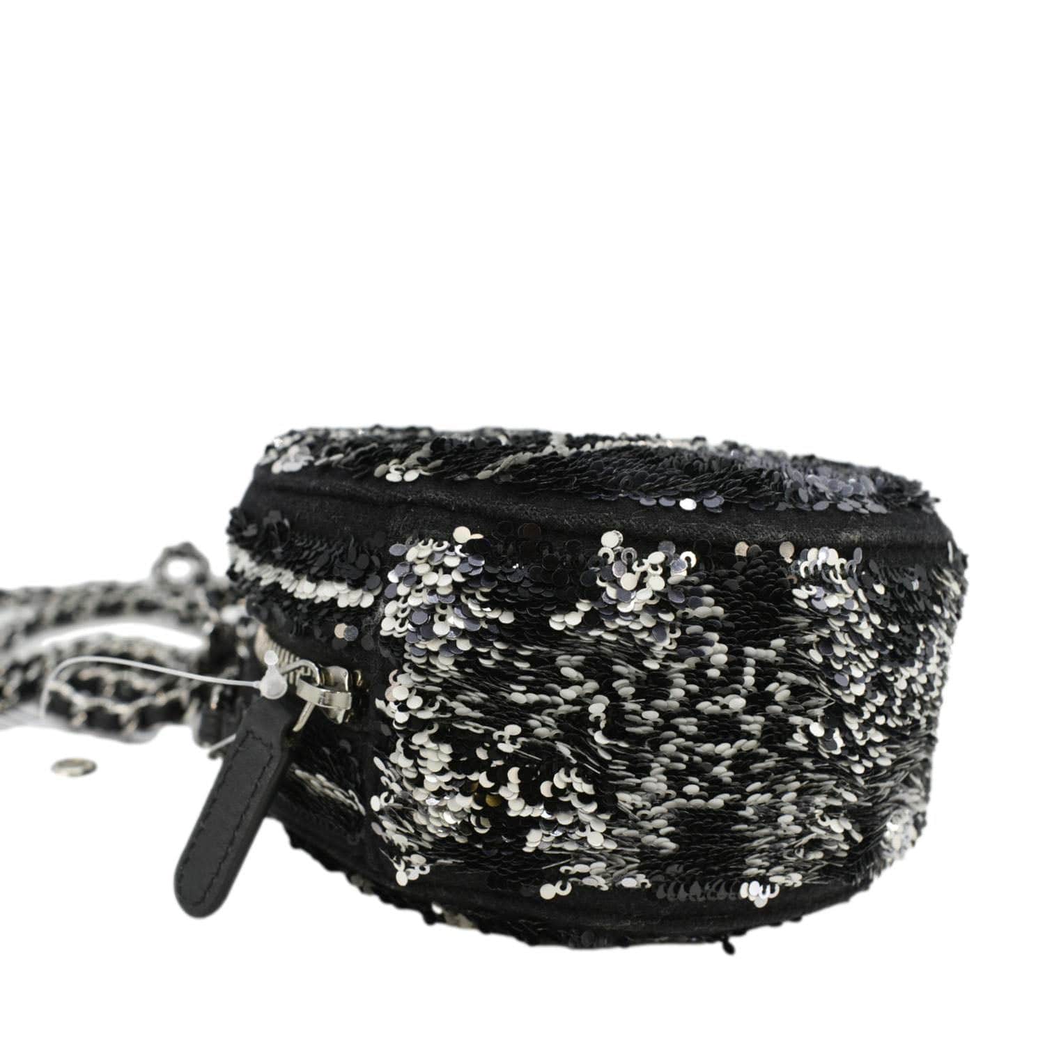 CHANEL Round Tweed Clutch Crossbody Bag Black - Image 9