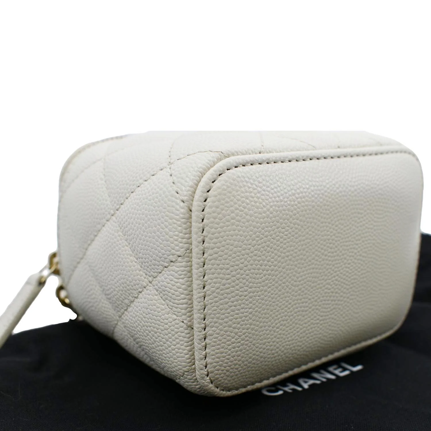 CHANEL Vanity Case Quilted Leather Crossbody Bag White - Image 7