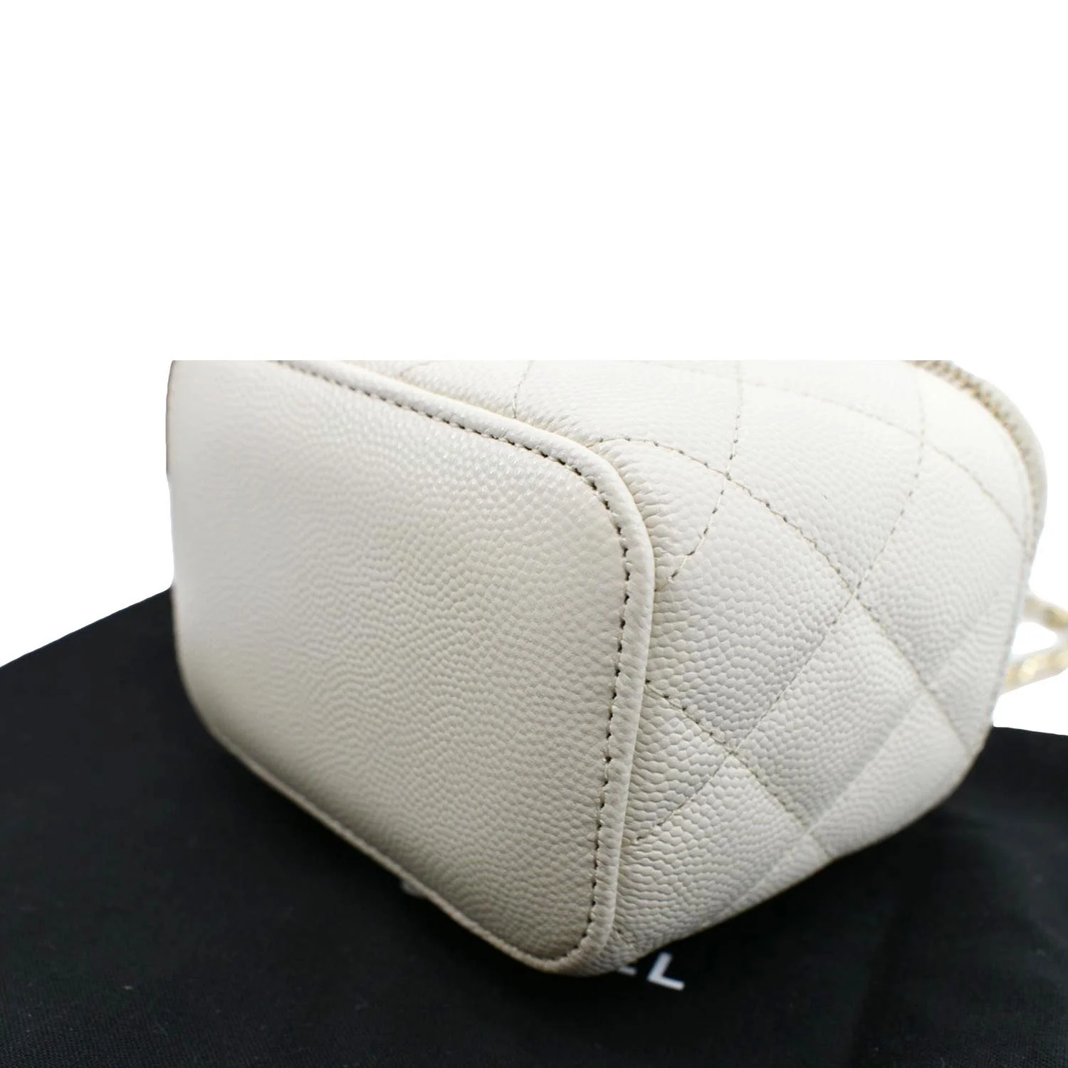 CHANEL Vanity Case Quilted Leather Crossbody Bag White - Image 8