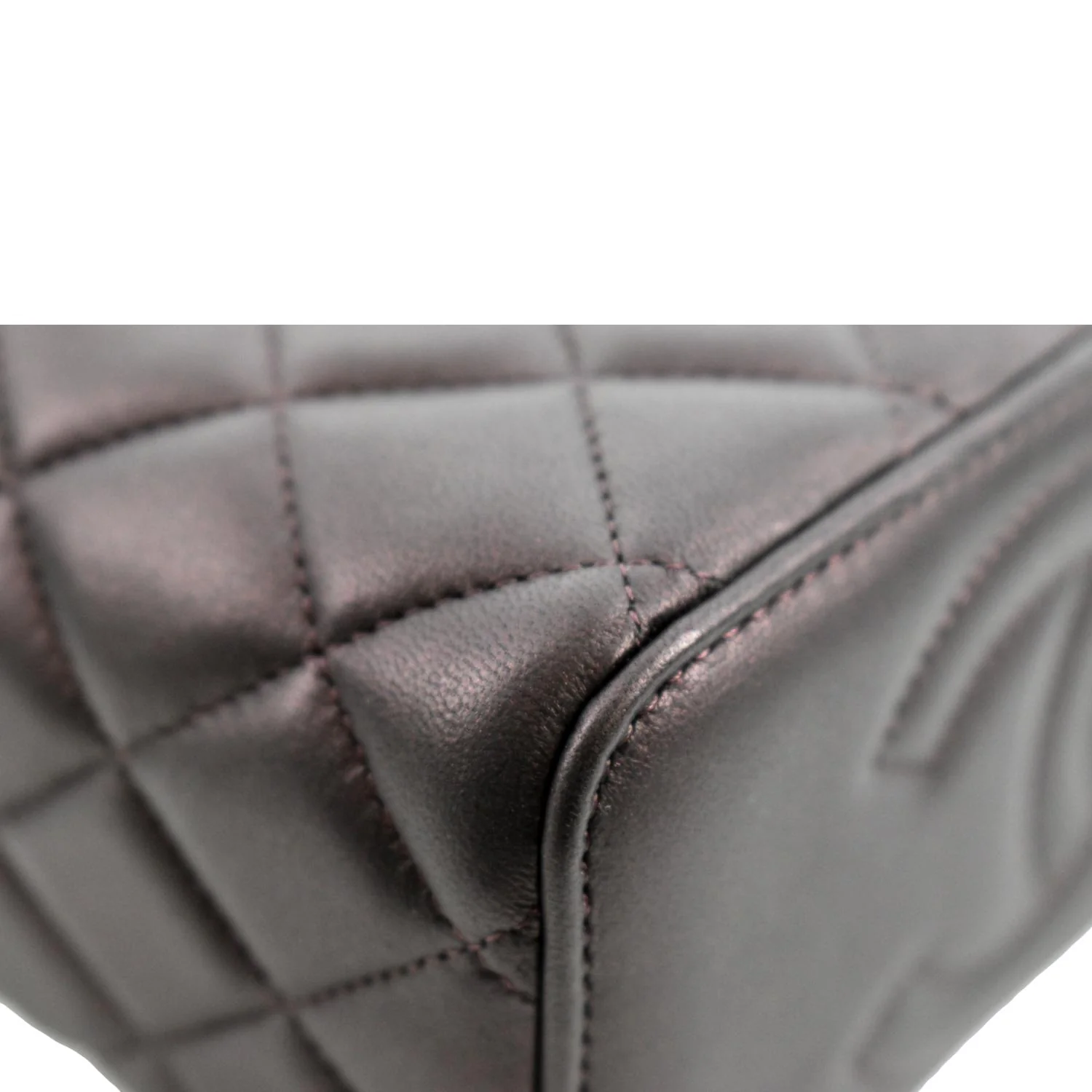 CHANEL Vanity Case Quilted Leather Crossbody Bag Maroon - Image 7