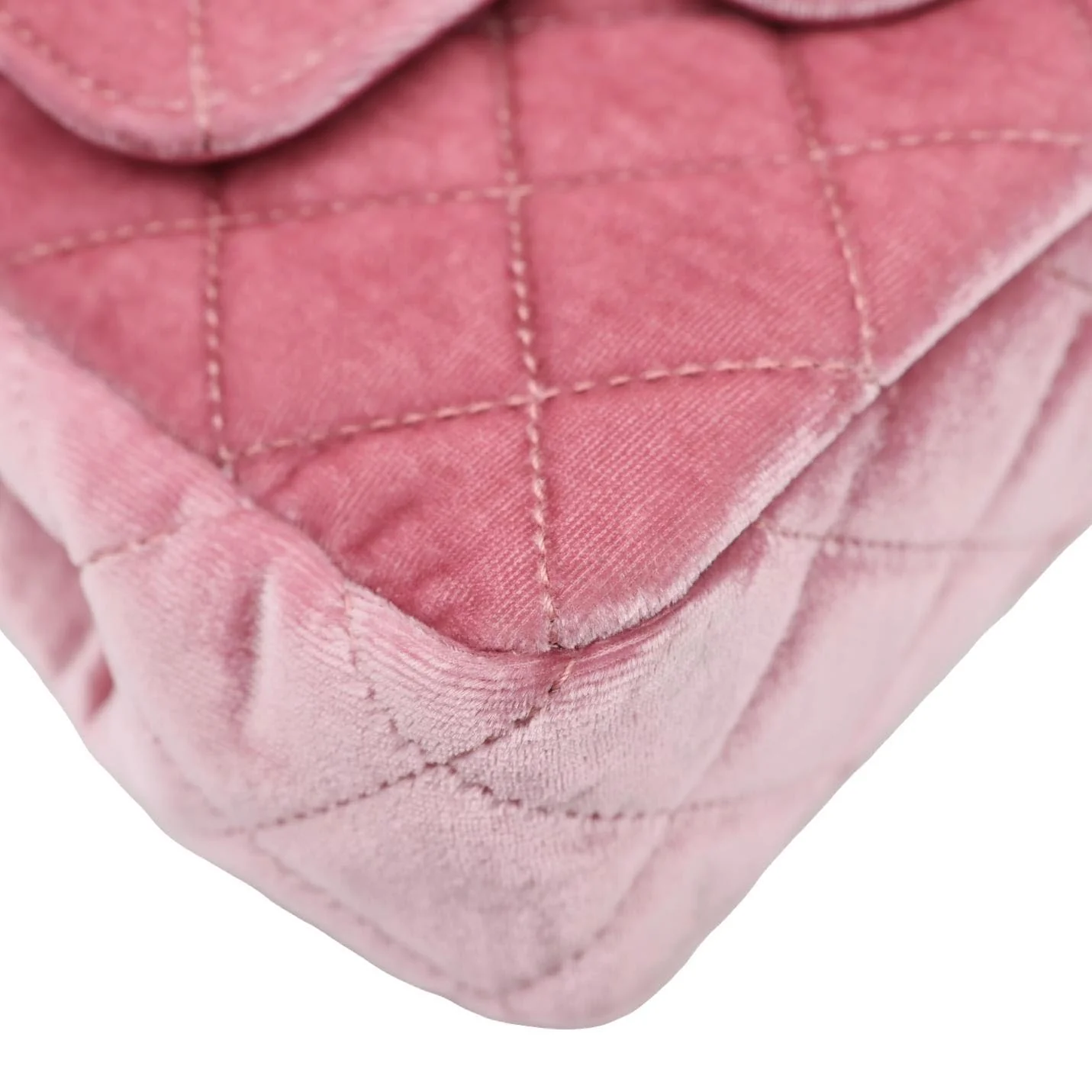 CHANEL Wavy CC Small Velvet Hobo Bag Pink - Image 8
