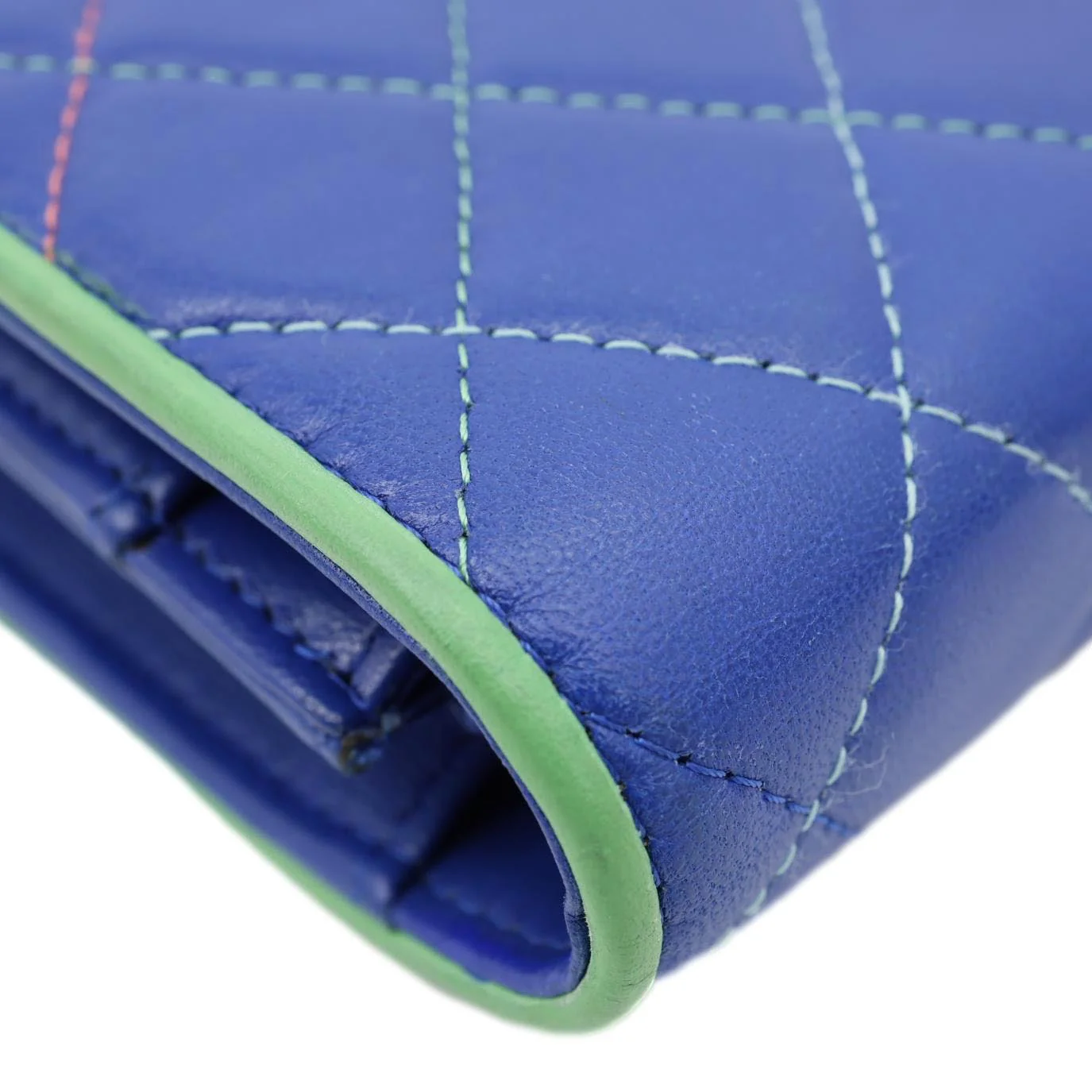 CHANEL Quilted Leather Wallet On Chain Blue - Image 6