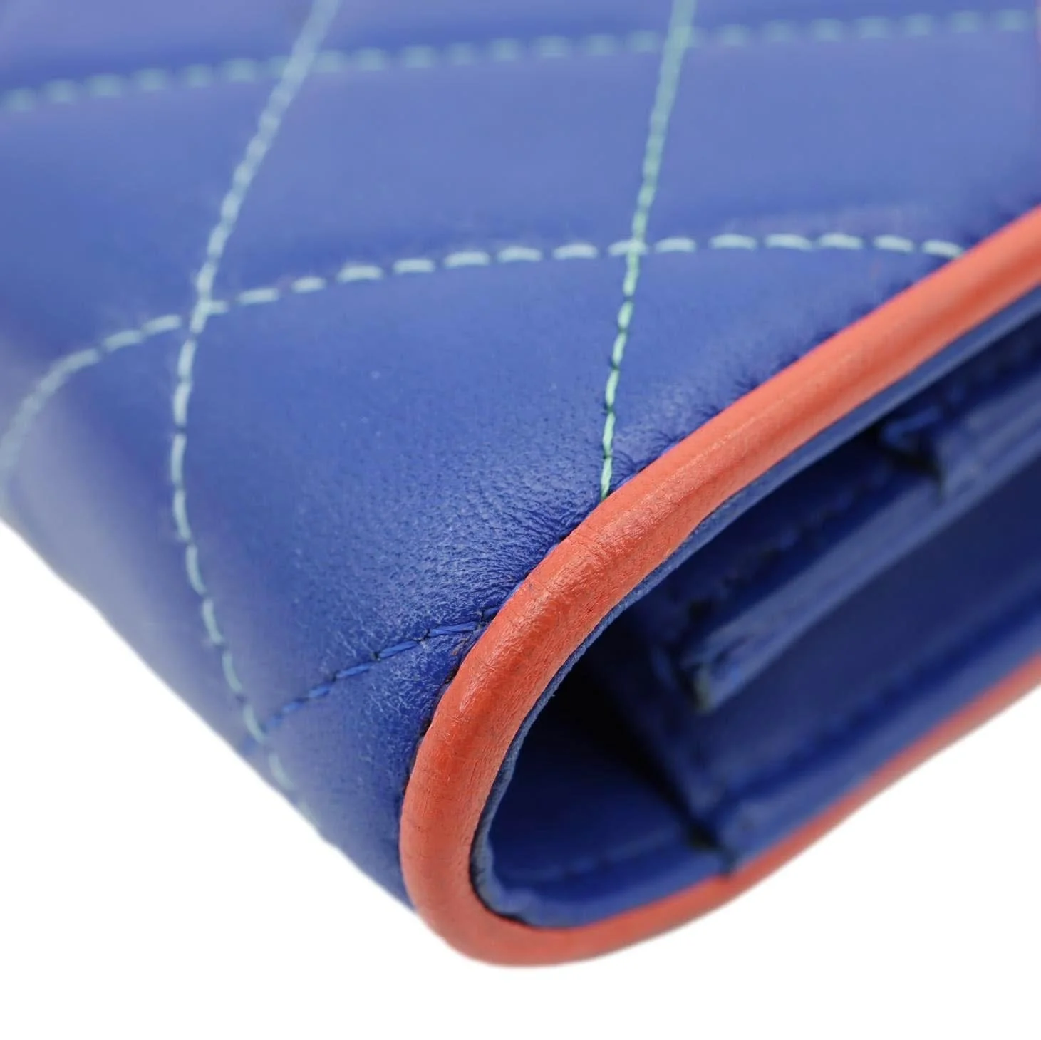 CHANEL Quilted Leather Wallet On Chain Blue - Image 7