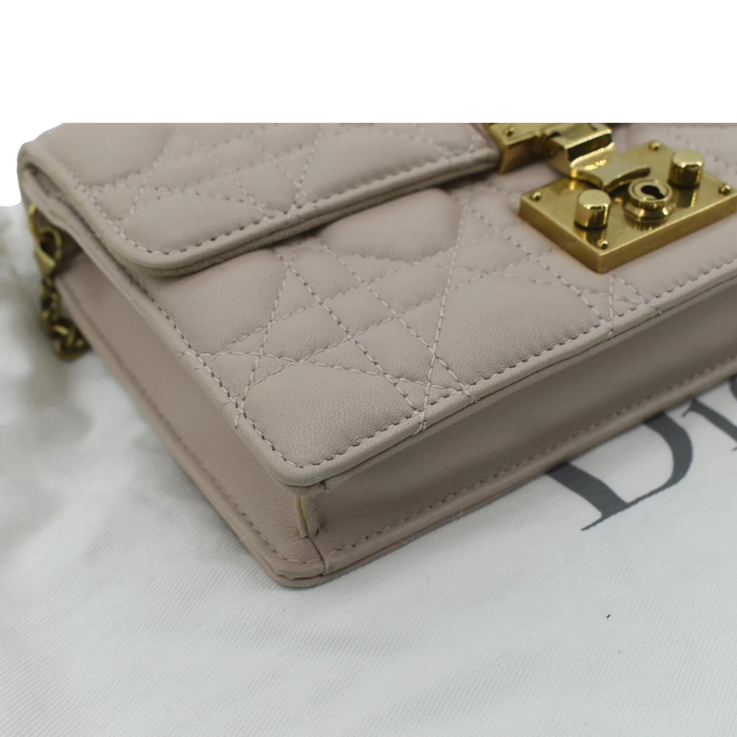 CHRISTIAN DIOR Dioraddict Quilted Lambskin Leather Crossbody Bag Dusty Pink - Image 9