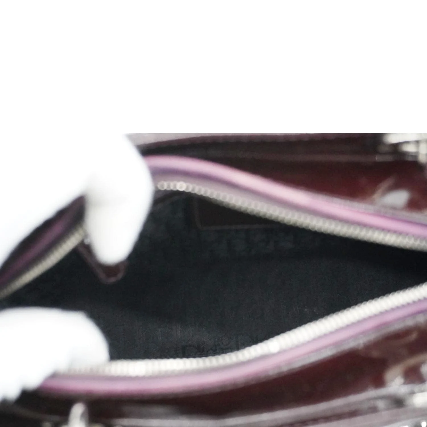 CHRISTIAN DIOR Lady Dior Quilted Patent Leather Shoulder Bag Burgundy - Image 15