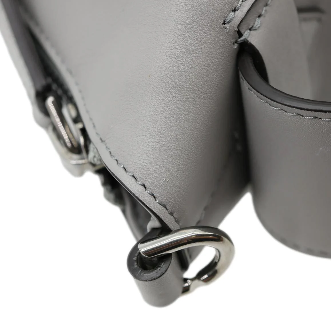 GIVENCHY Antigona Soft Leather Shoulder Bag Gray - Image 7