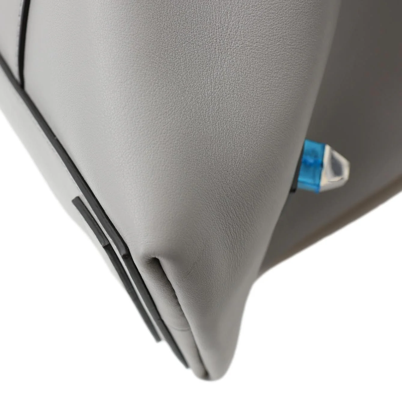 GIVENCHY Antigona Soft Leather Shoulder Bag Gray - Image 8