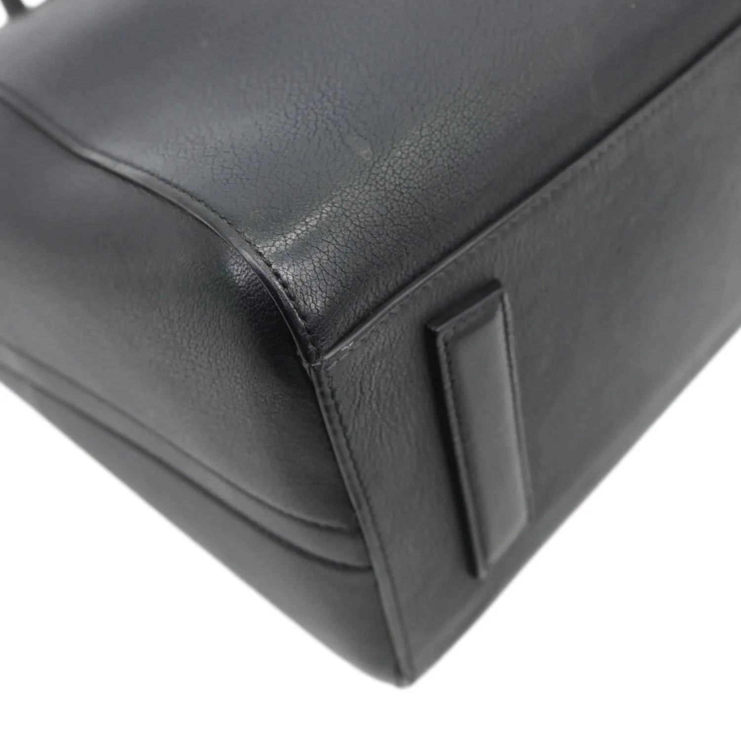 GIVENCHY Antigona Medium Sugar Goatskin Leather Shoulder Bag Black - Image 10