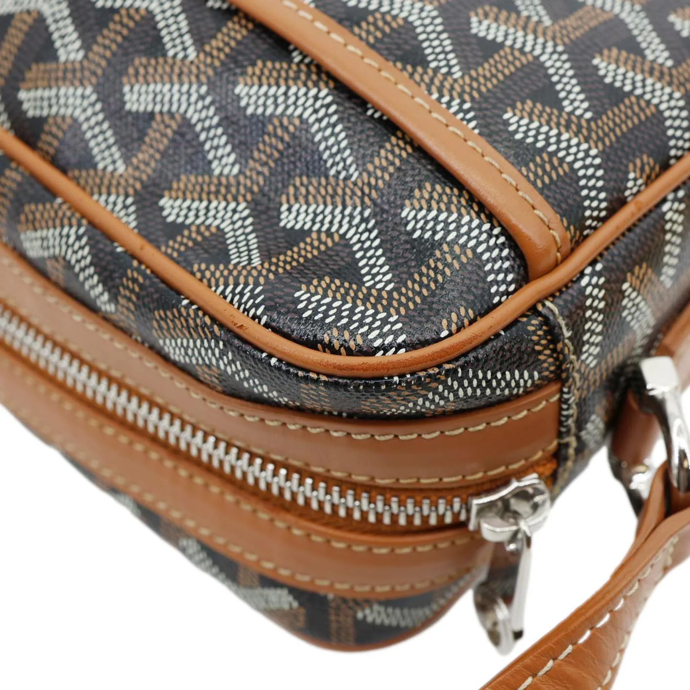 GOYARD Sac Cap Vert Coated Canvas Crossbody Bag Black - Image 7