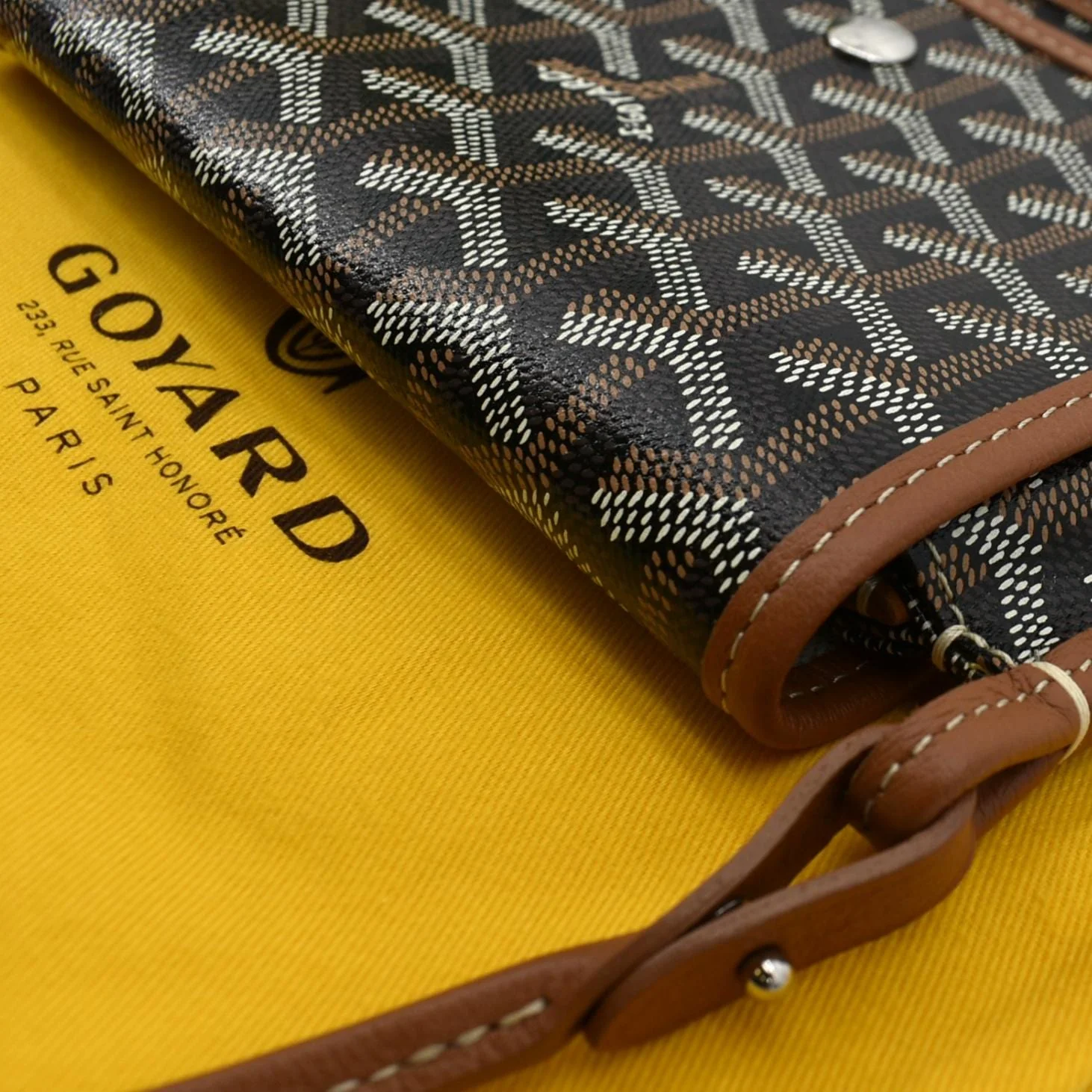GOYARD Plumet Canvas Shoulder Bag Tan - Image 6