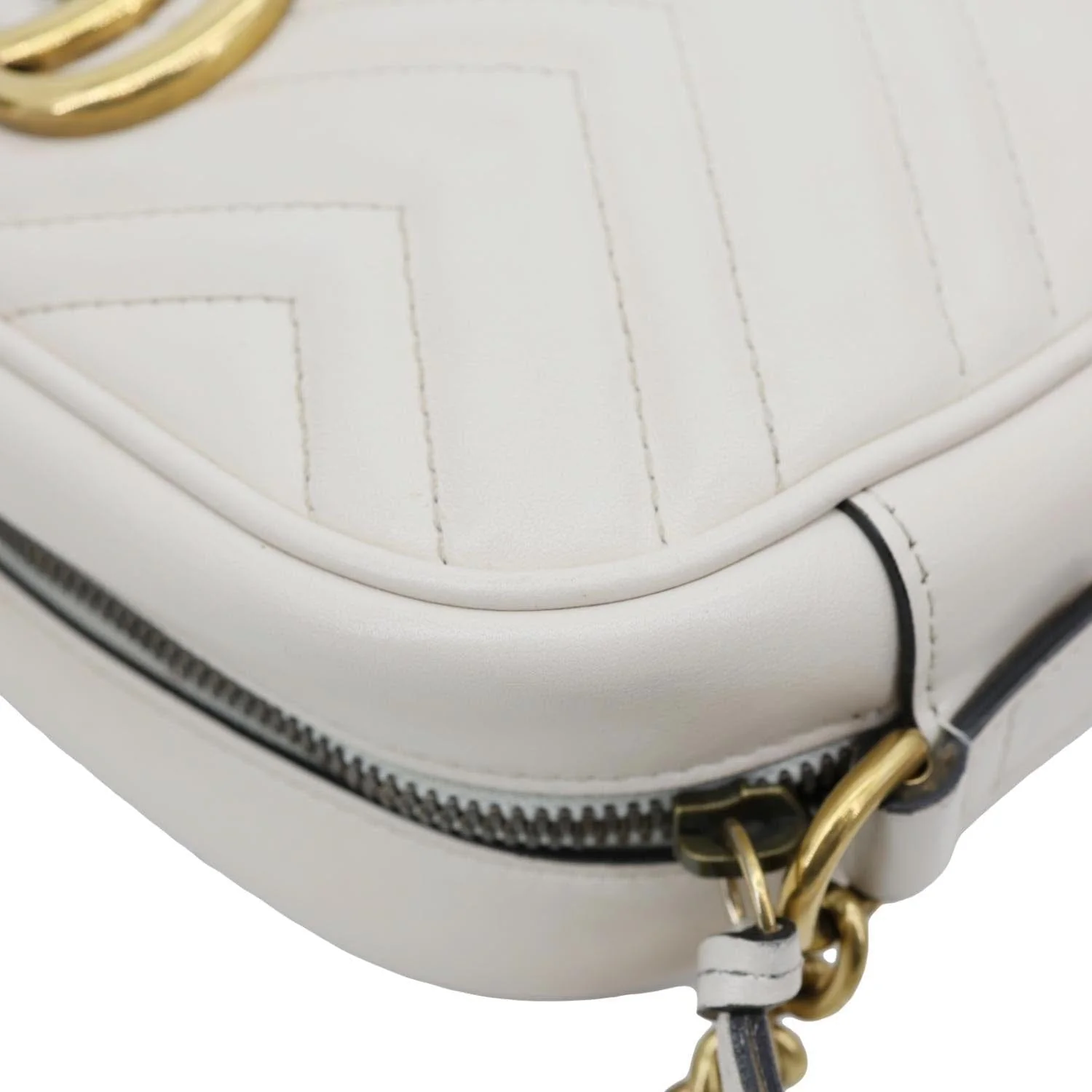 GUCCI GG Marmont Small Matelasse Chevron Leather Camera Bag White 447632 - Image 7