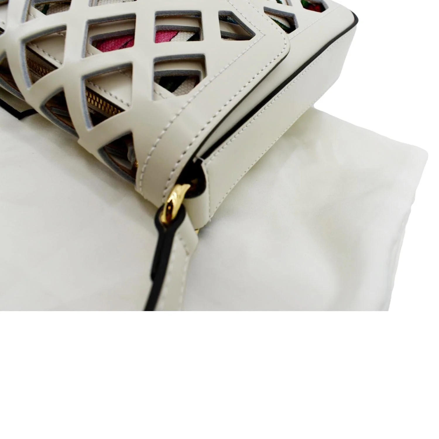 GUCCI Cutout Medium Floral Canvas Shoulder Bag White 550138 - Image 5