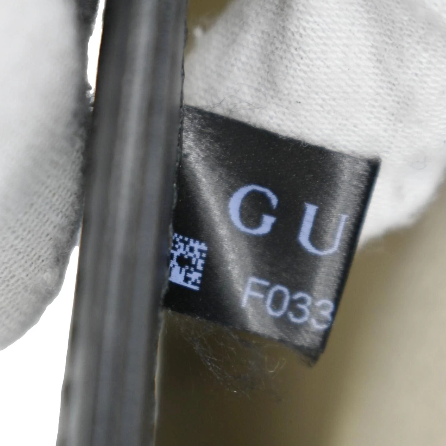 GUCCI GG Embossed Leather Messenger Bag Black 625782 - Image 15
