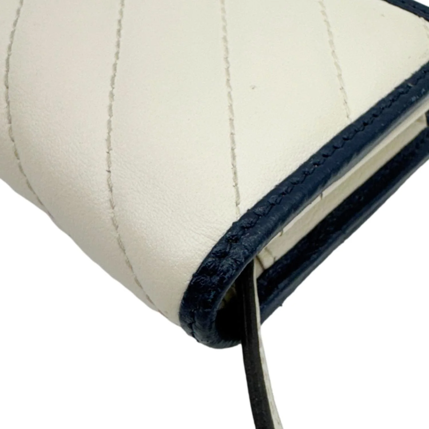 GUCCI GG Marmont Matelasse Diagonal Leather Card Case Wallet Off White 573811 - Image 12