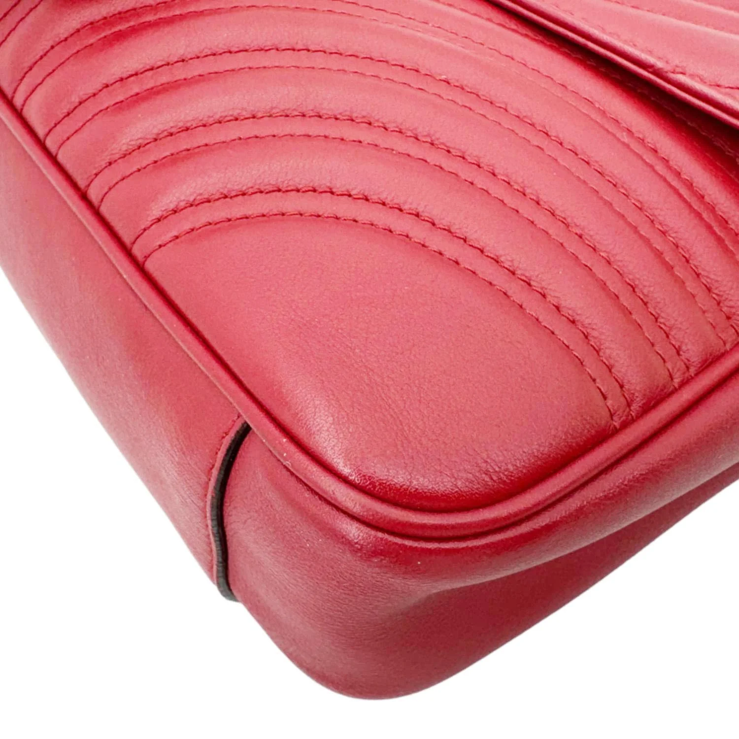 GUCCI GG Marmont Medium Matelasse Shoulder Bag Red 443496 - Image 8