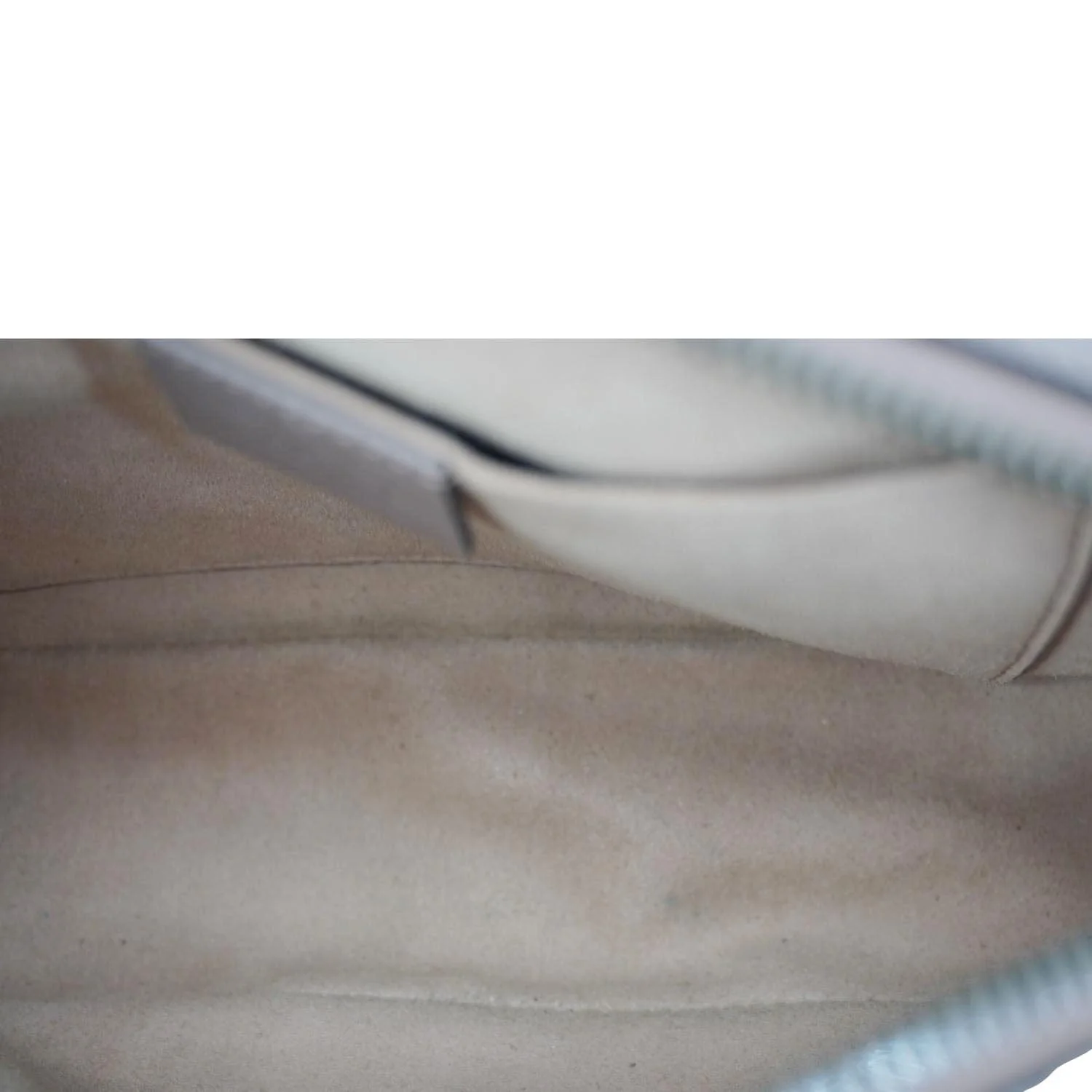 GUCCI GG Marmont Small Matelasse Chevron Leather Camera Bag Beige 447632 - Image 14