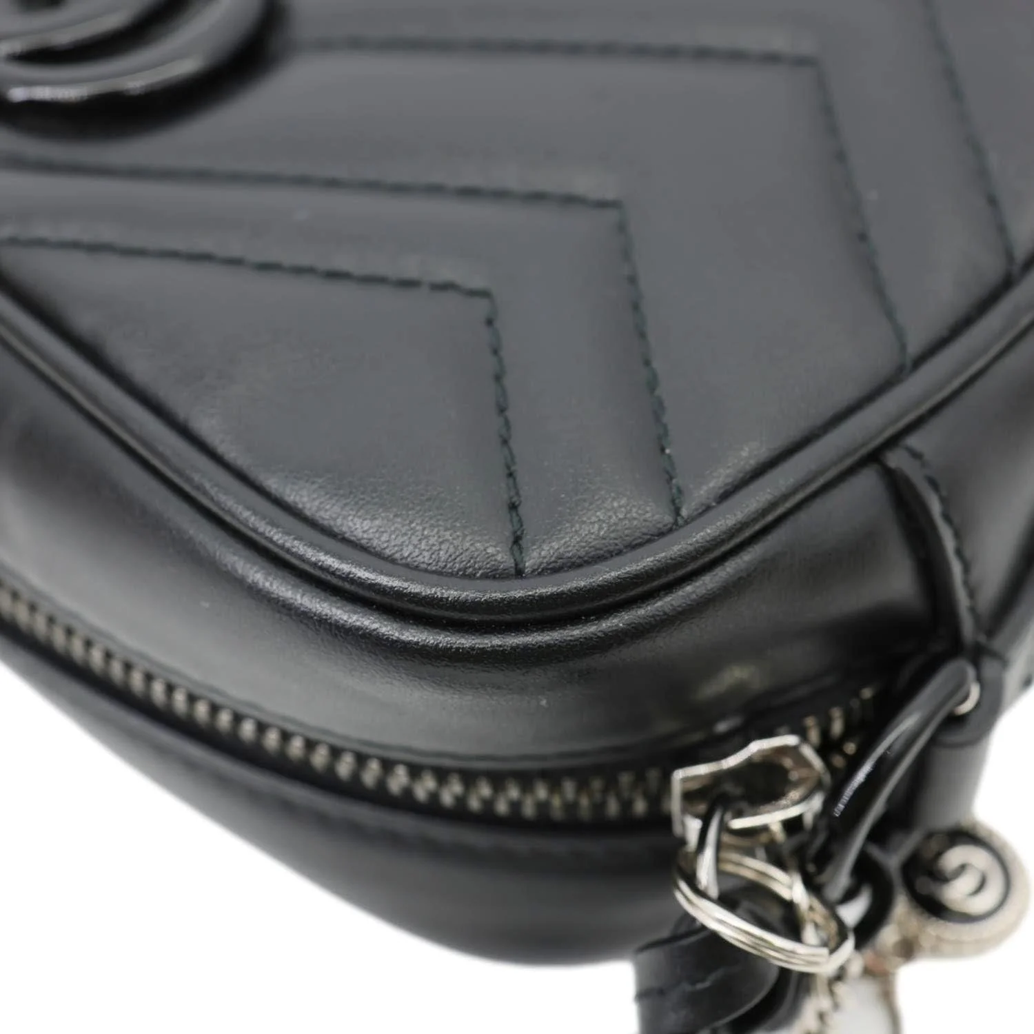 GUCCI GG Marmont Mini Matelasse Chevron Leather Camera Bag Black 634936 - Image 8