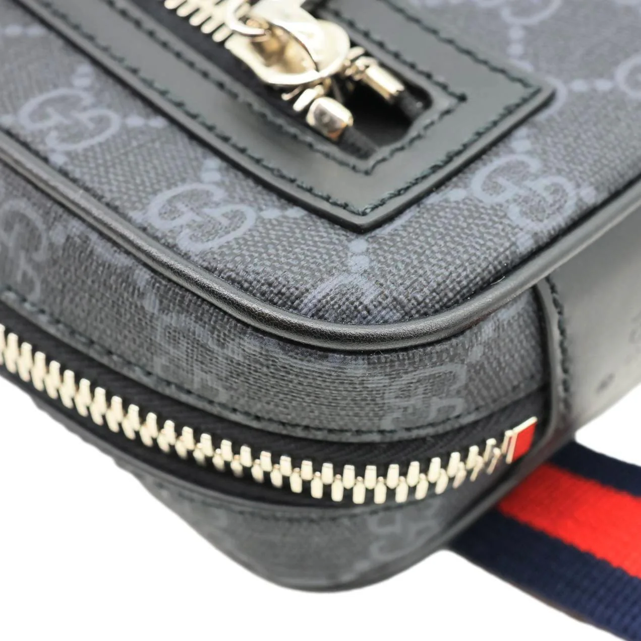 GUCCI GG Supreme Canvas Bumbag Black 792094 - Image 7