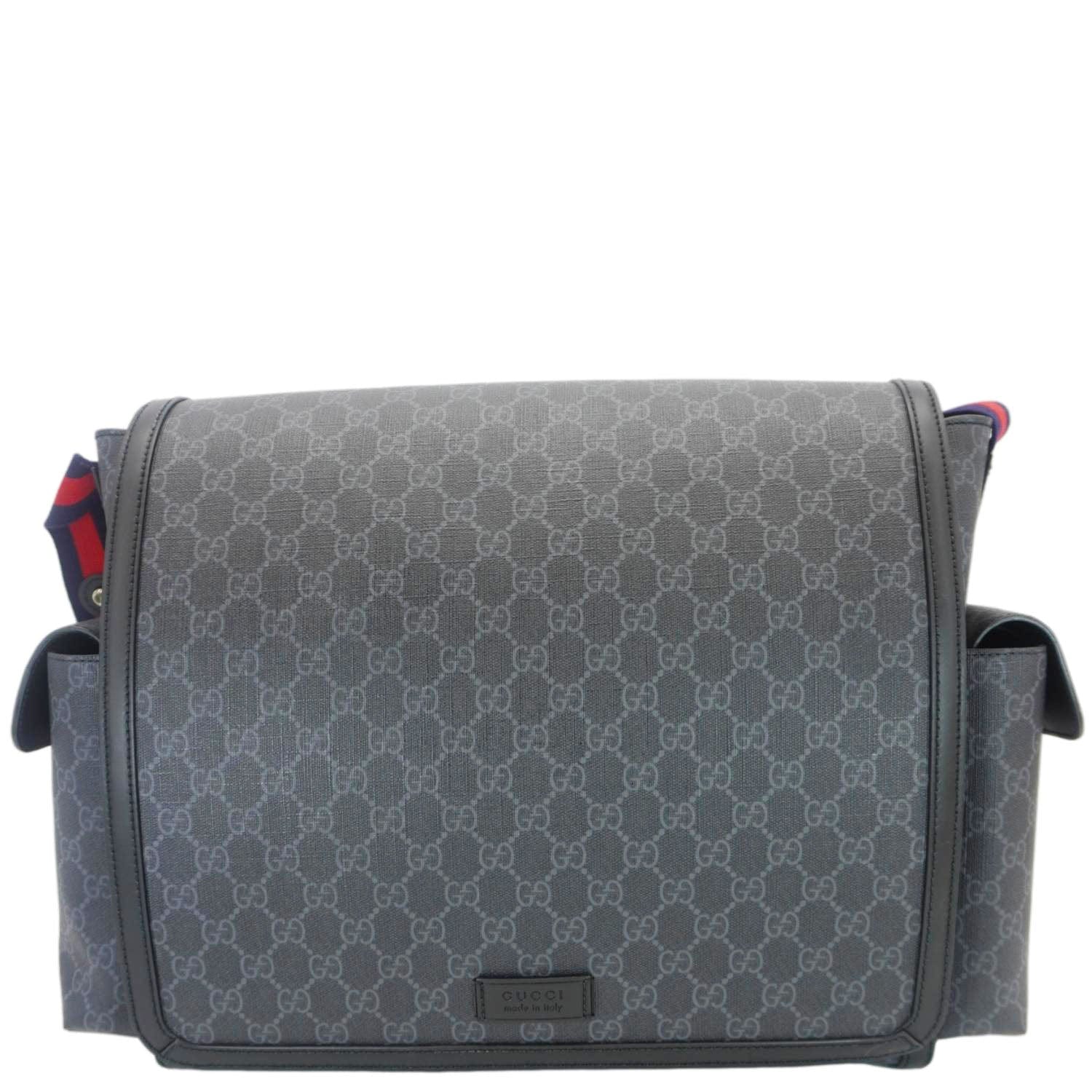 GUCCI Diaper GG Supreme Canvas Messenger Bag Black 495909 - Image 3