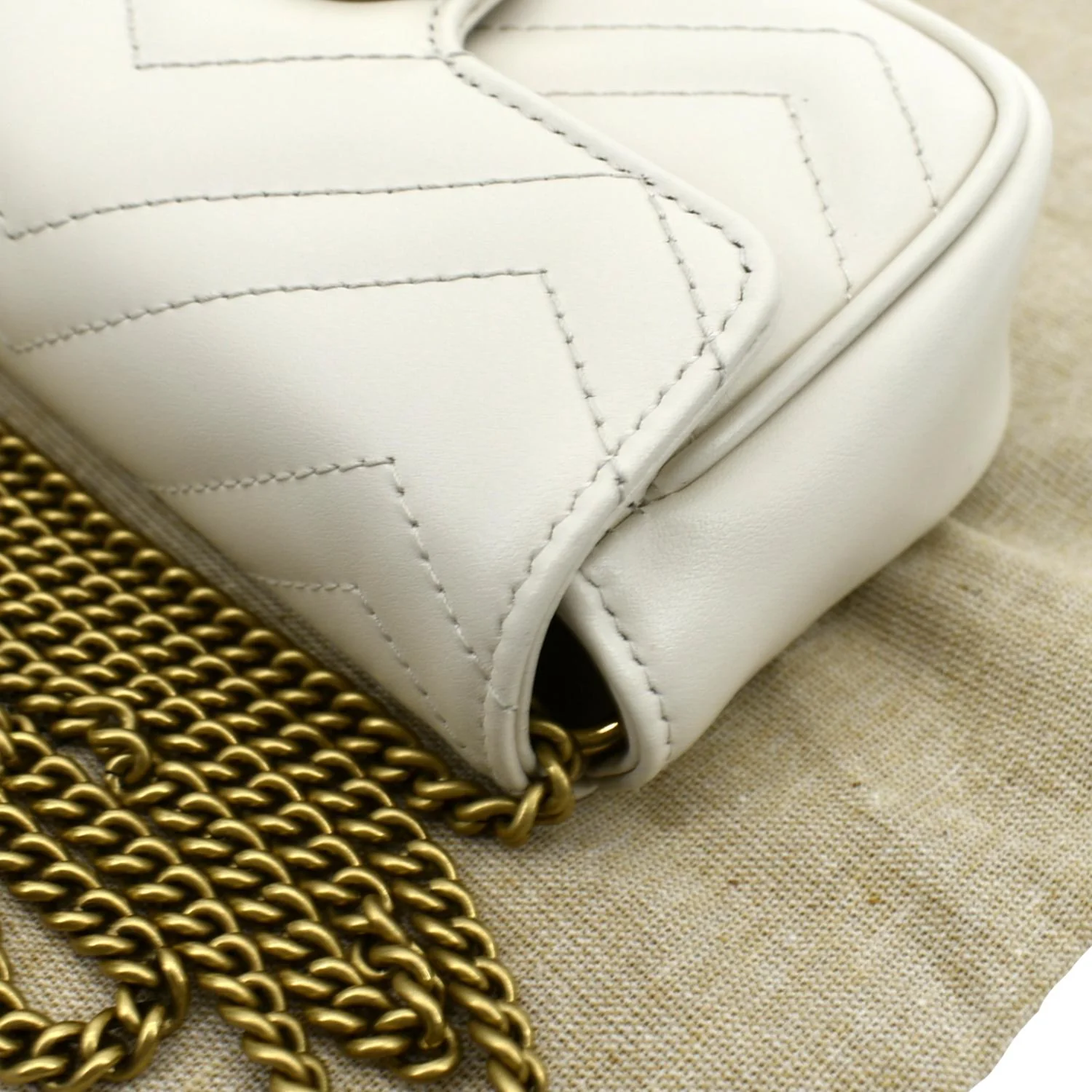 GUCCI GG Marmont Super Mini Matelasse Leather Crossbody Bag White 476433 - Image 5