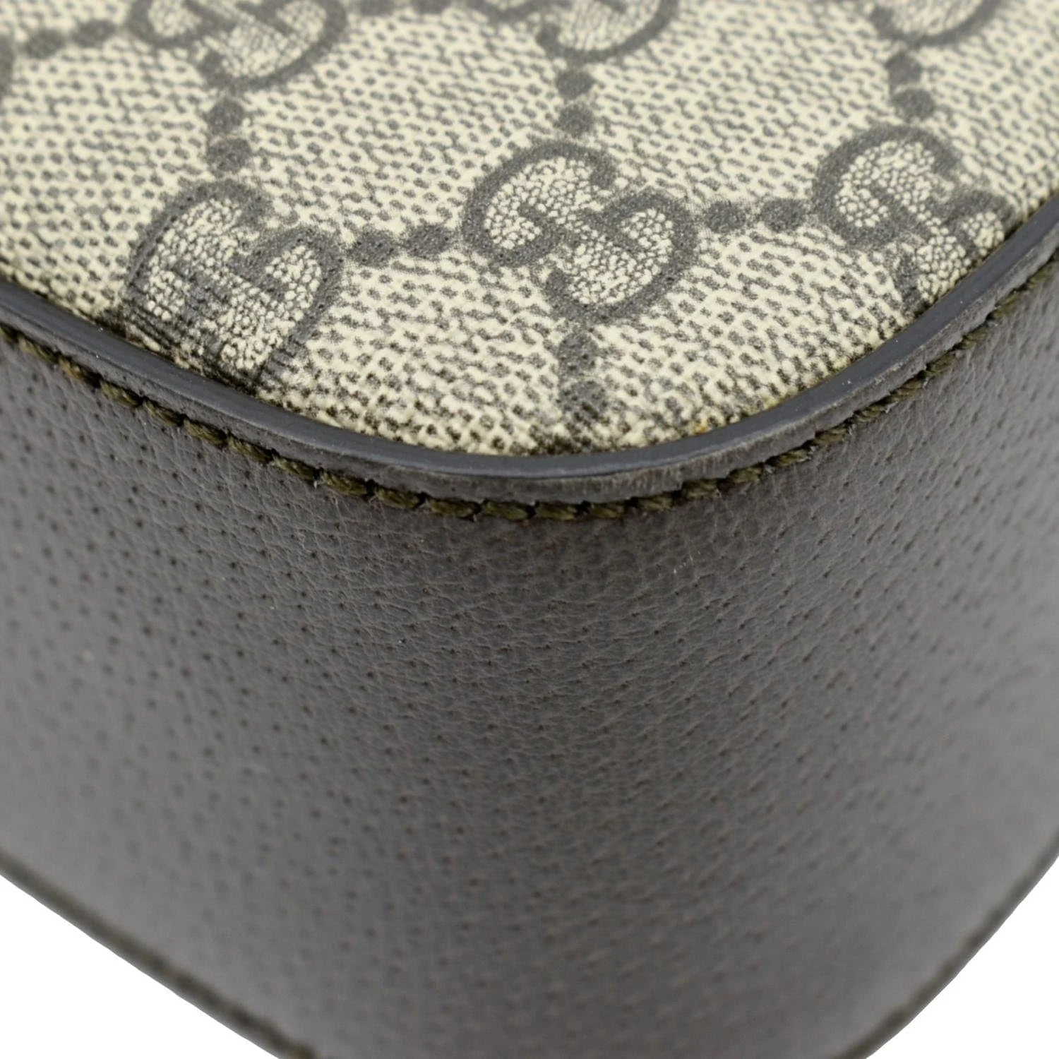 GUCCI Neo Vintage GG Supreme Canvas Messenger Bag Beige 476466 - Image 6