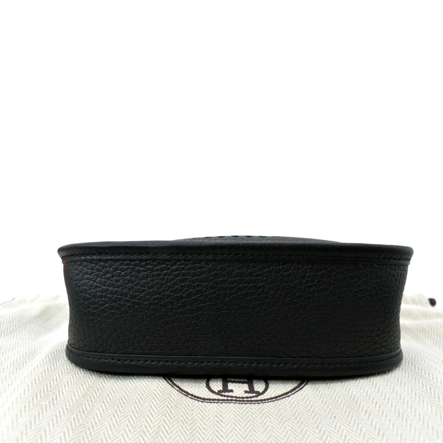HERMES Evelyne Amazone TPM III Clemence Leather Crossbody Bag Black - Image 7