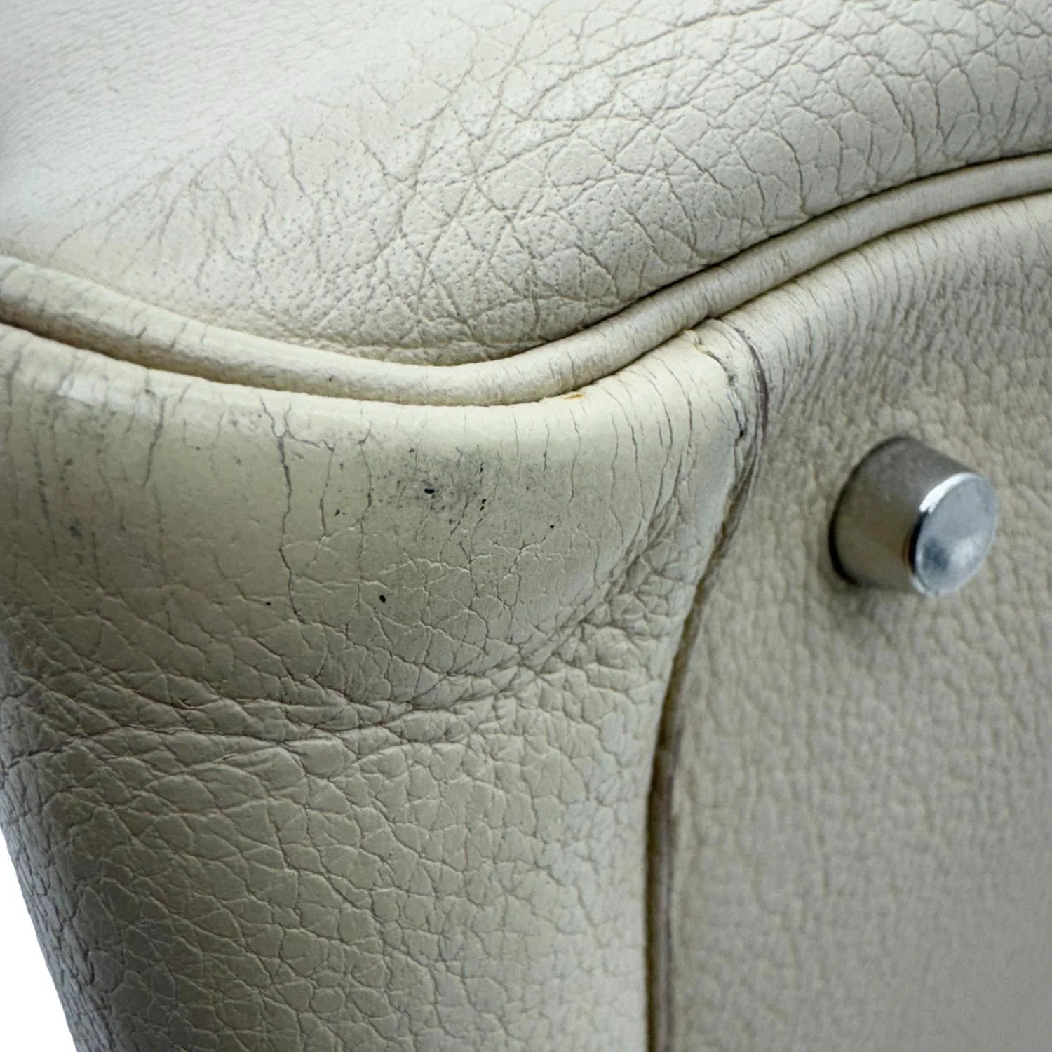 HERMES Lindy 34 Taurillon Clemence Leather Shoulder Bag Beige - Image 10