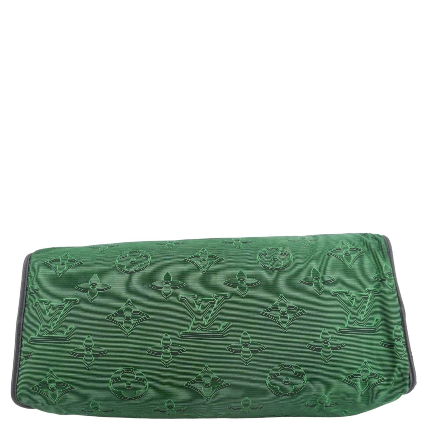 LOUIS VUITTON Keepall 50 Bandouliere 2054 3D Reversible Nylon Travel Bag Green - Image 12