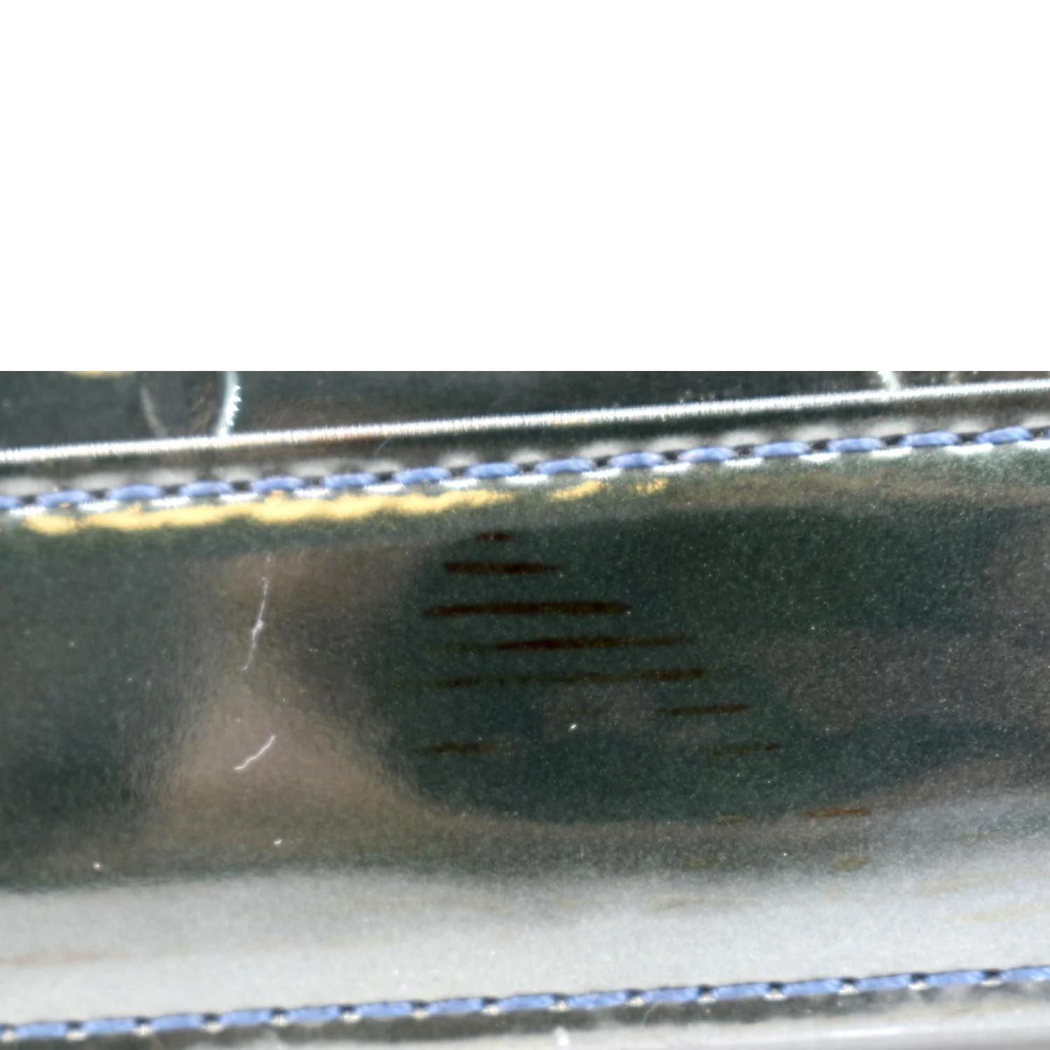 LOUIS VUITTON Alma GM Monogram Vernis Leather Satchel Bag Green - Image 10