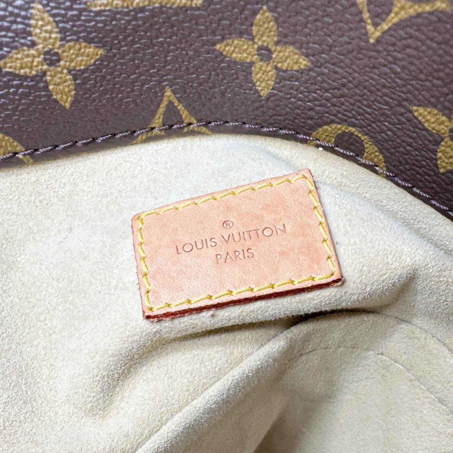 LOUIS VUITTON Artsy MM NM Monogram Canvas Shoulder Bag Brown - Image 17