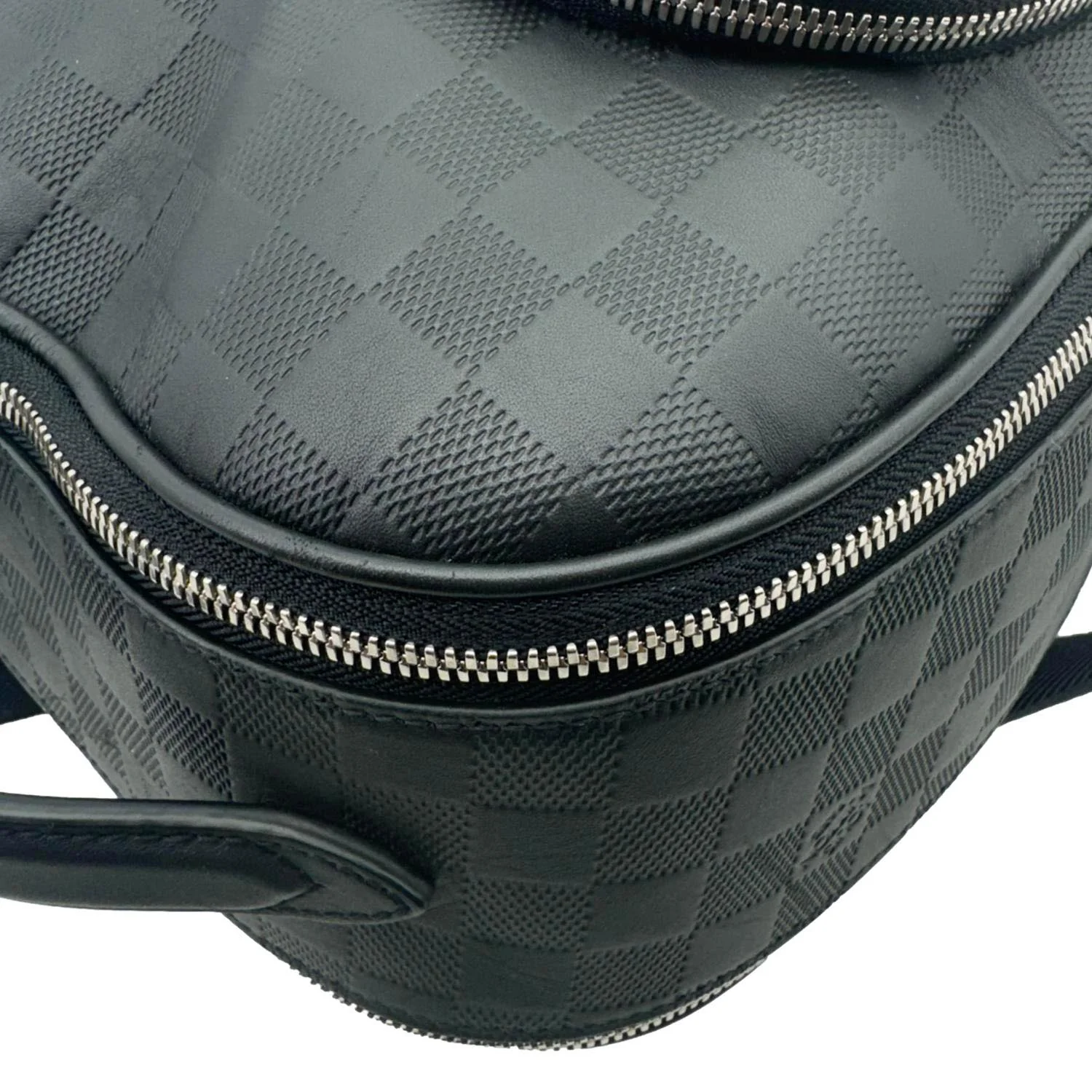LOUIS VUITTON Avenue Damier Infini Leather Backpack Bag Black - Image 9