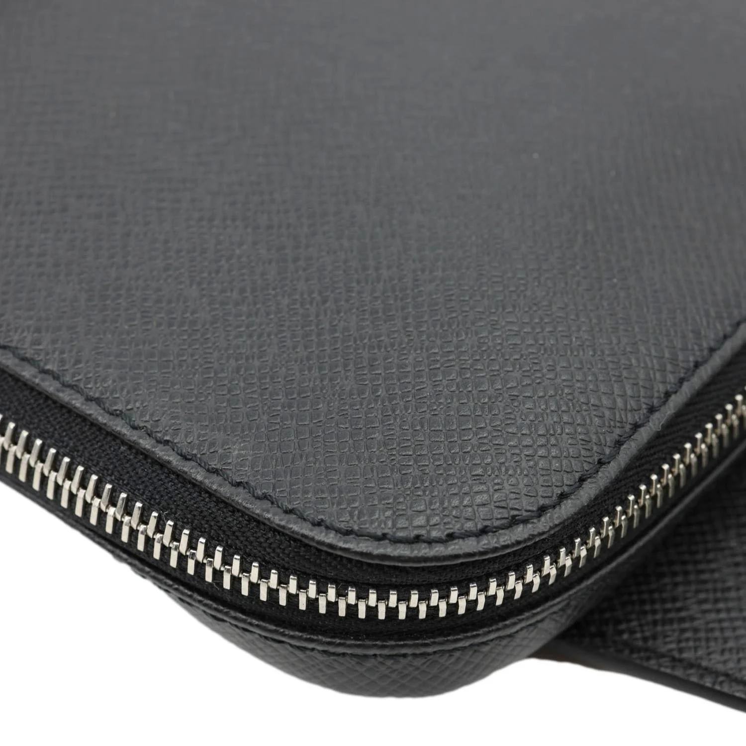 LOUIS VUITTON Avenue Sling Taiga Leather Backpack Bag Black - Image 6
