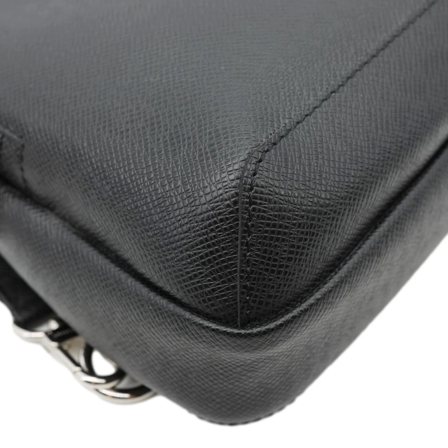 LOUIS VUITTON Avenue Sling Taiga Leather Backpack Bag Black - Image 7
