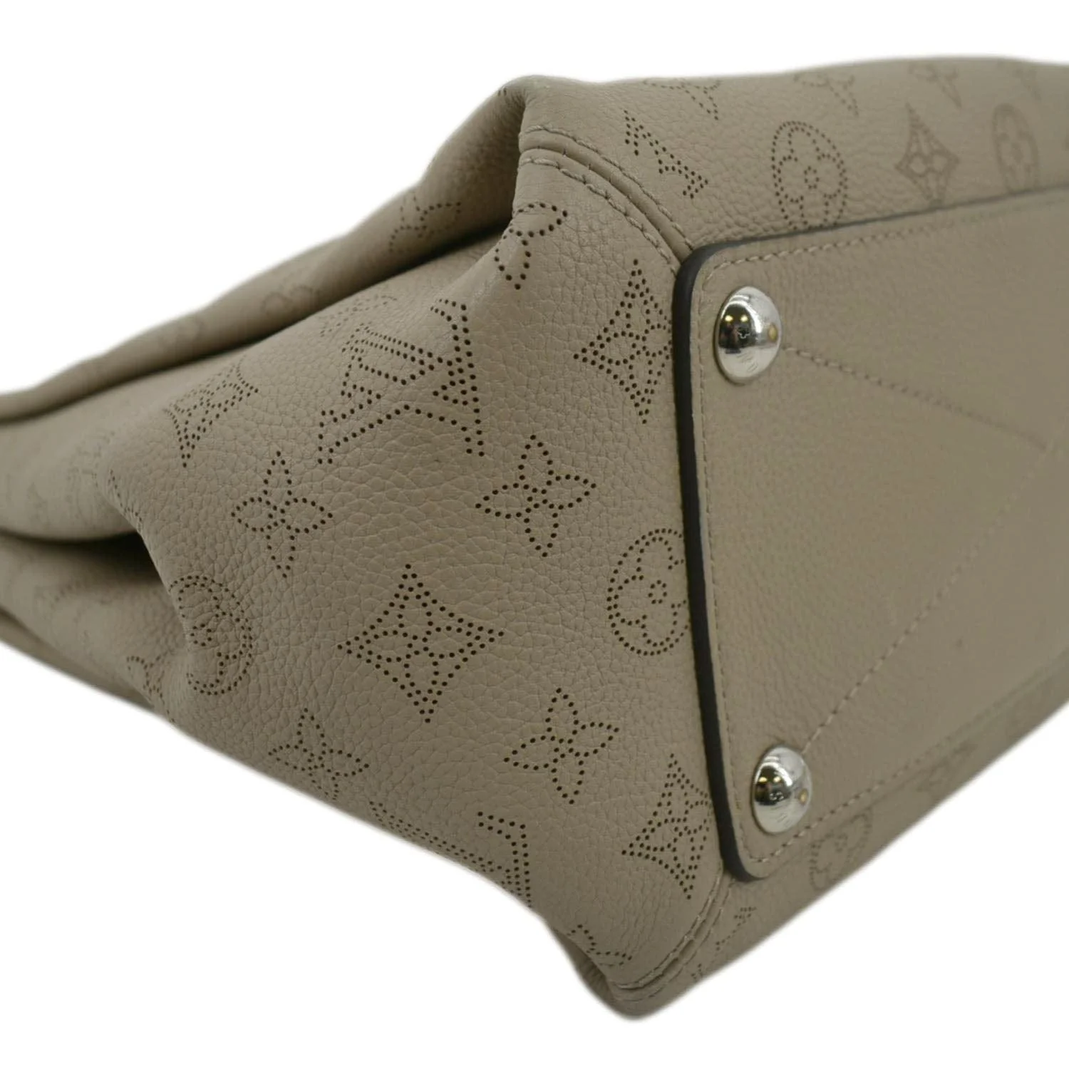 LOUIS VUITTON Babylone Mahina Calfskin Leather Shoulder Bag Galet - Image 10