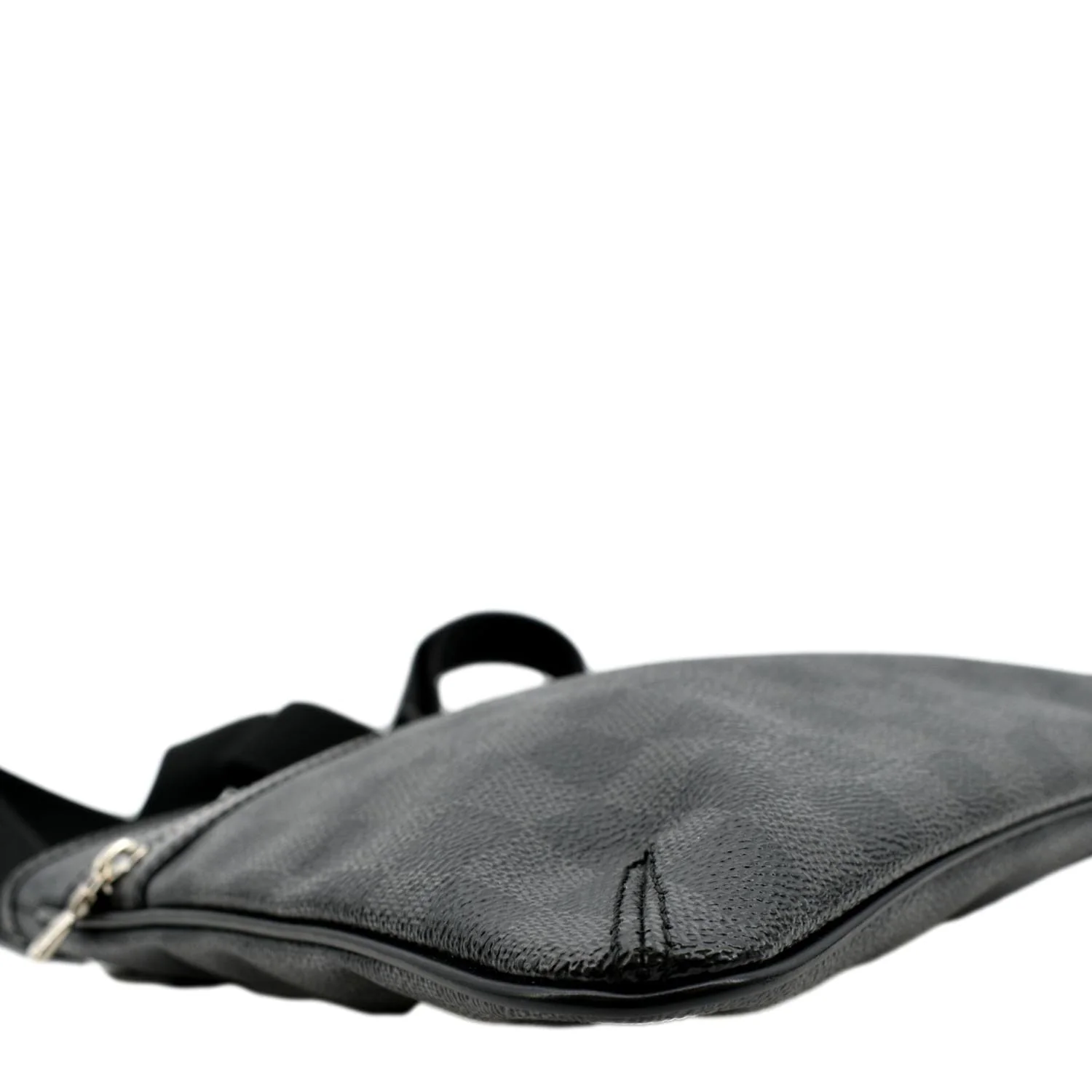 LOUIS VUITTON Bosphore Pochette Damier Graphite Messenger Bag Black - Image 8