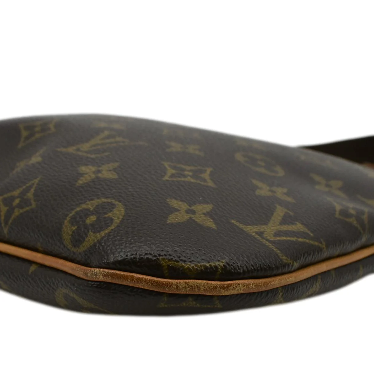 LOUIS VUITTON Bosphore Pochette Monogram Canvas Shoulder Bag Brown - Image 10