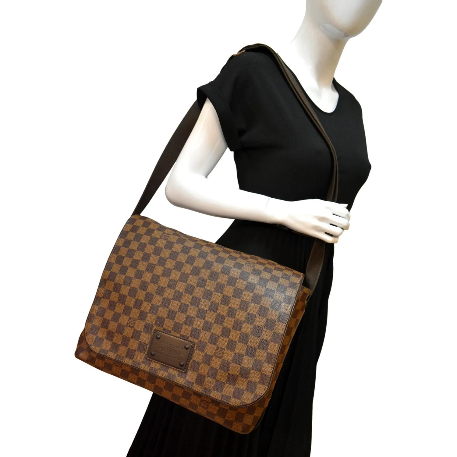 LOUIS VUITTON Brooklyn GM Damier Ebene Shoulder Bag Brown - Image 2