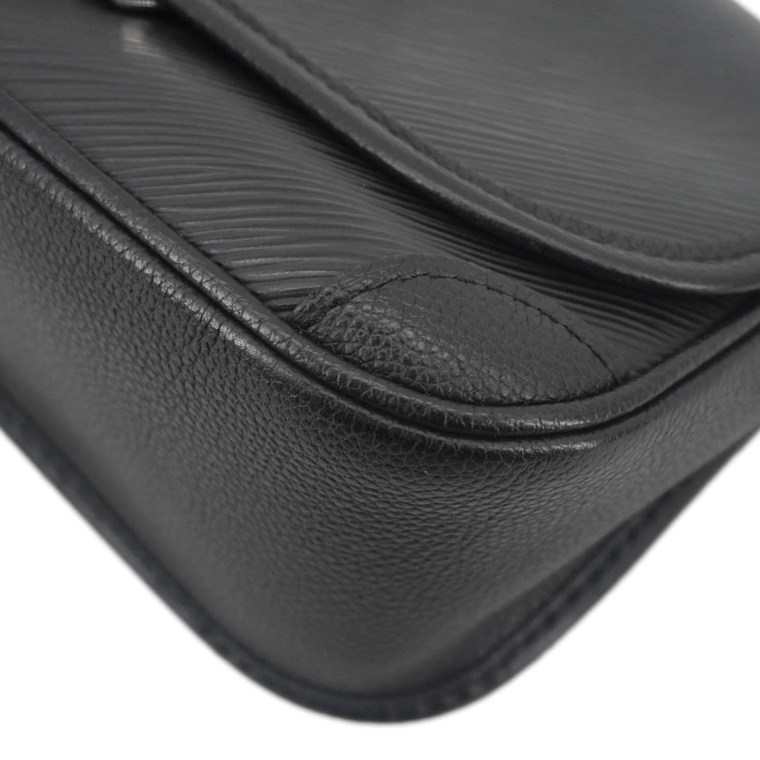 LOUIS VUITTON Buci Epi Leather Shoulder Bag Black - Image 10