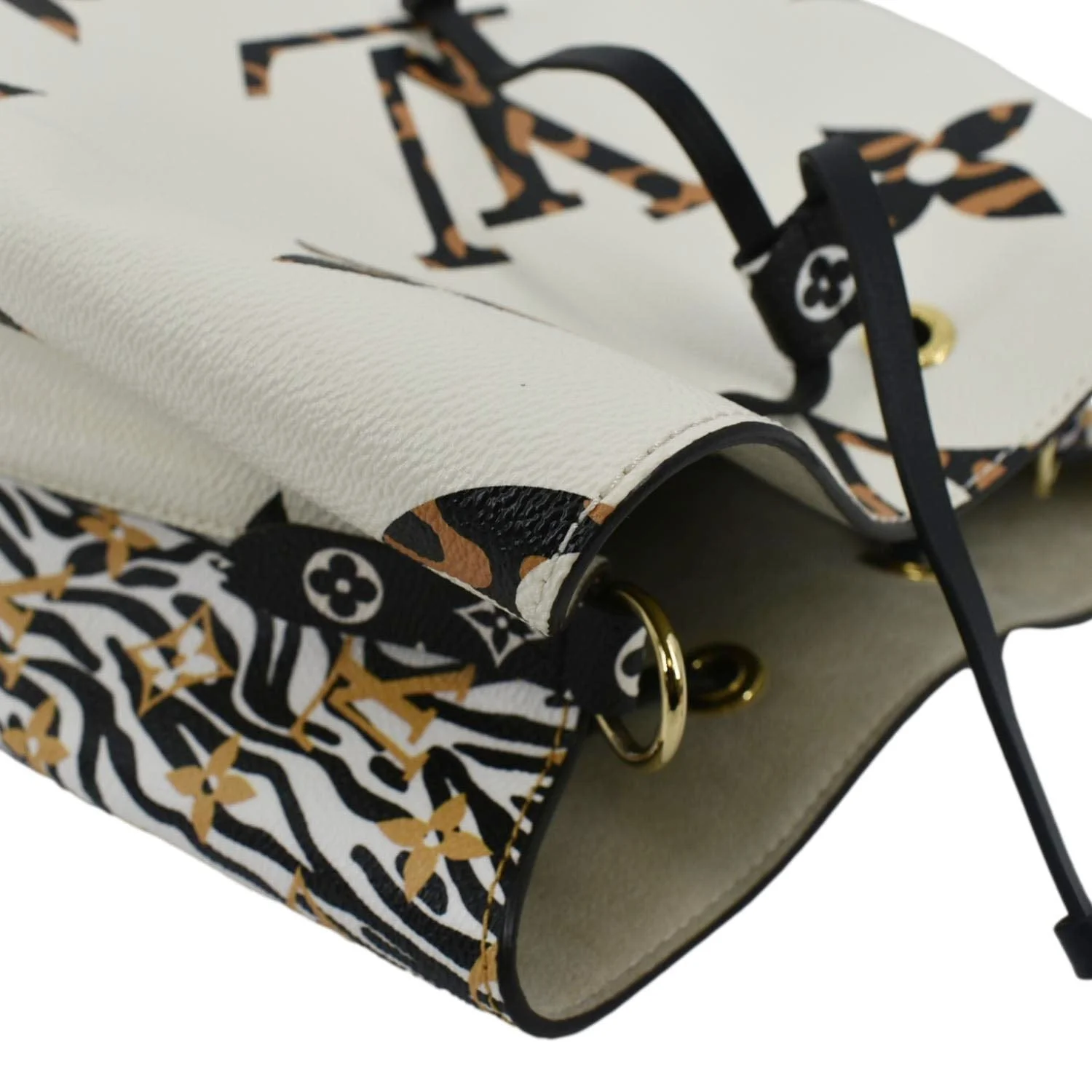 LOUIS VUITTON Neonoe Giant Jungle Canvas Shoulder Bucket Bag Ivory - Image 6