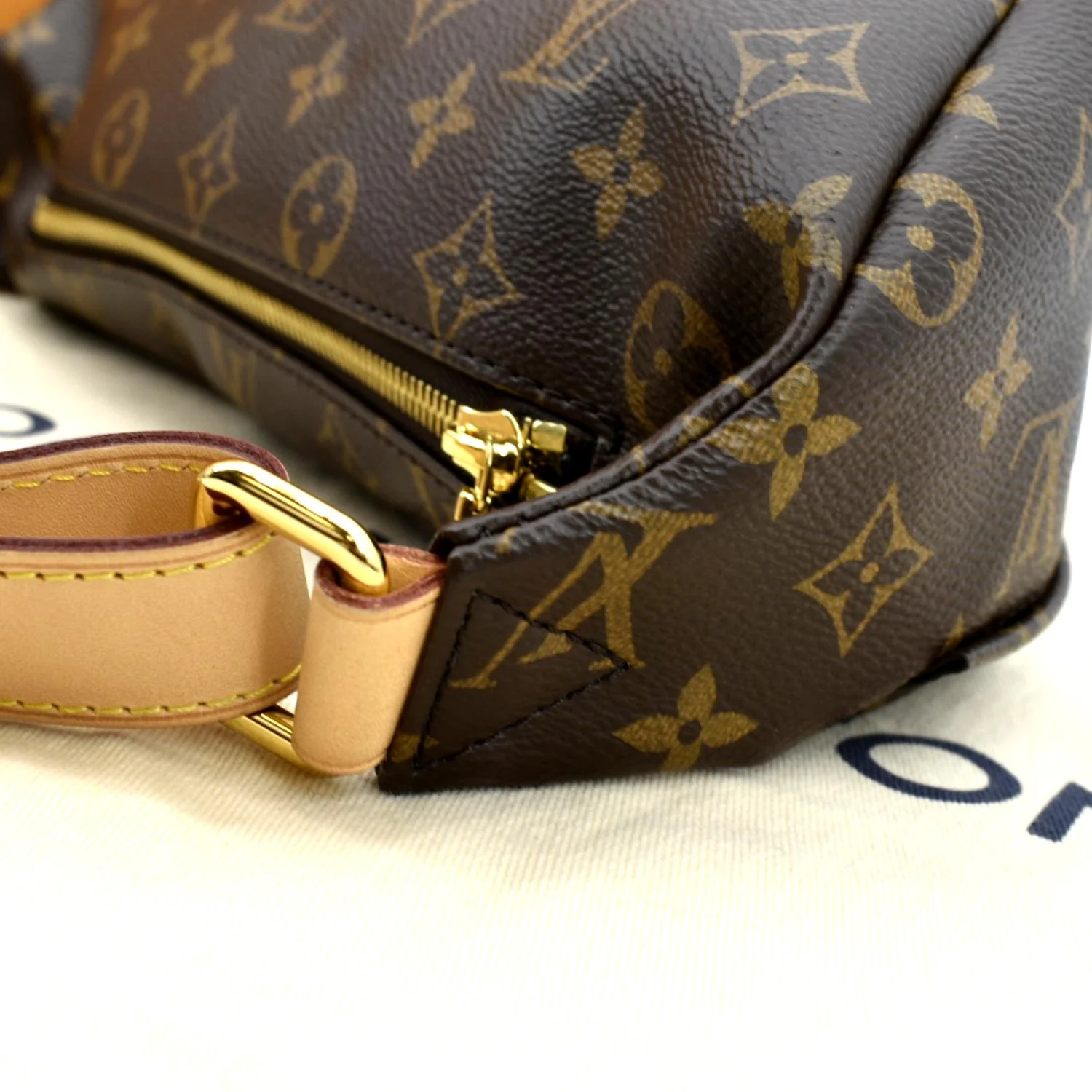 LOUIS VUITTON Monogram Canvas Bumbag Brown - Image 8