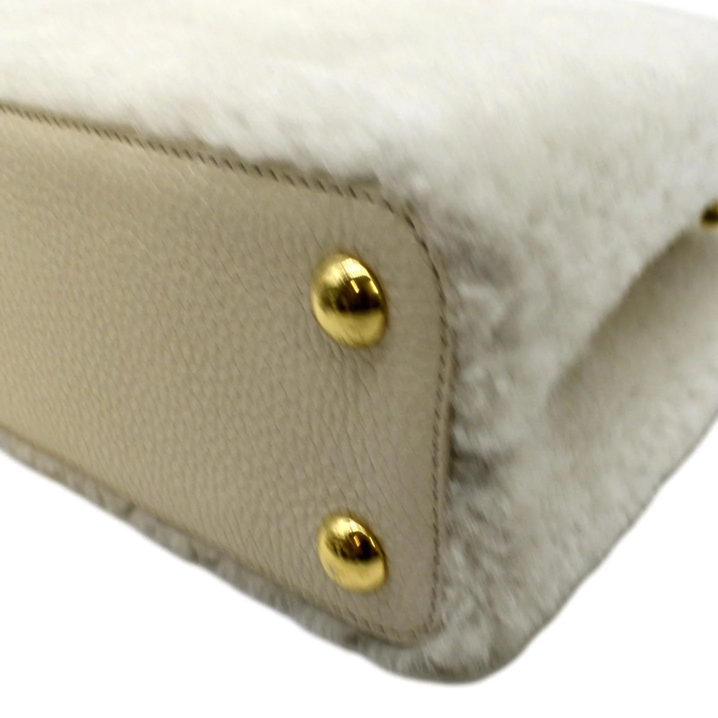 LOUIS VUITTON Capucine PM Teddy Fleece Top Handle Shoulder Bag White - Image 8