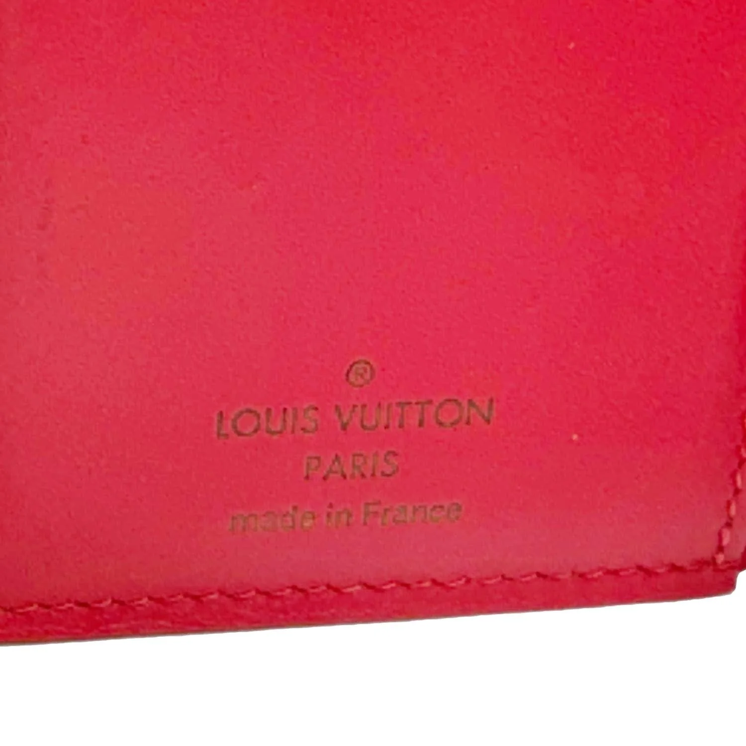 LOUIS VUITTON Capucines Taurillon Leather Compact Wallet Red - Image 13