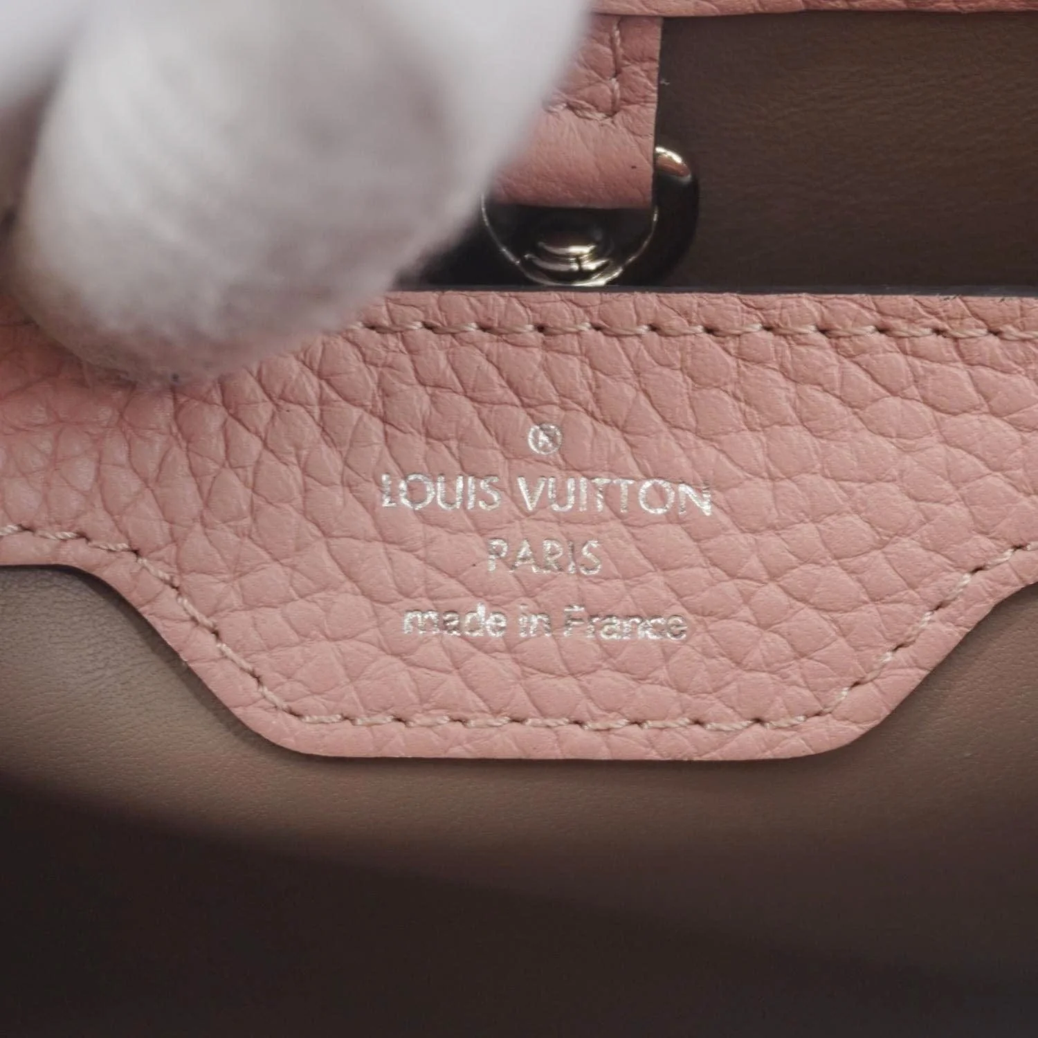 LOUIS VUITTON Capucines Leather Shoulder Bag Pink - Image 15