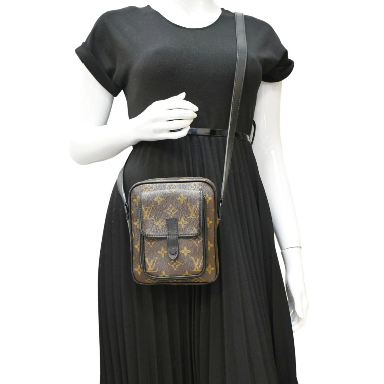 LOUIS VUITTON Christopher Monogram Canvas Crossbody Bag Black - Image 2
