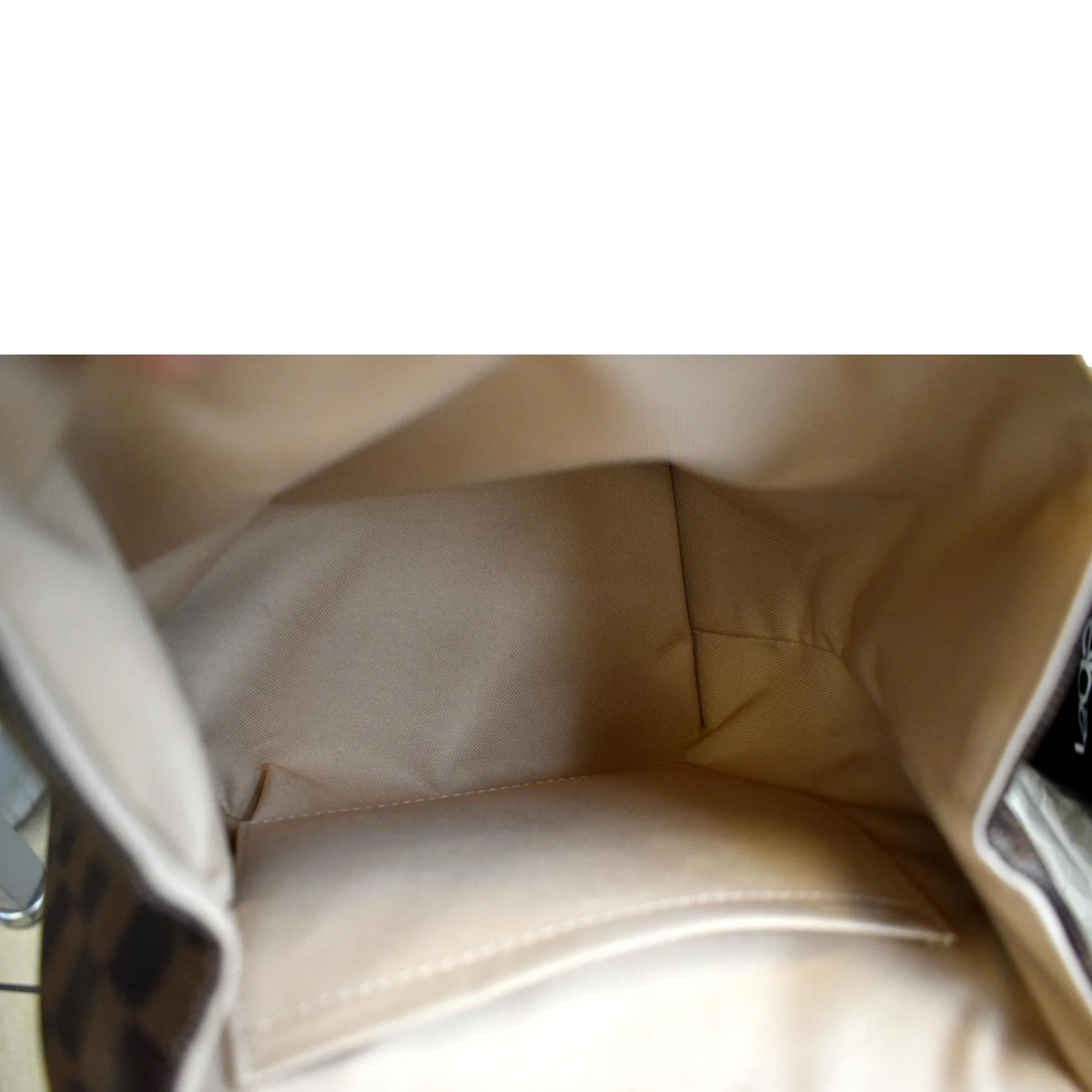 LOUIS VUITTON Clapton Damier Ebene Backpack Bag Creme Beige - Image 10
